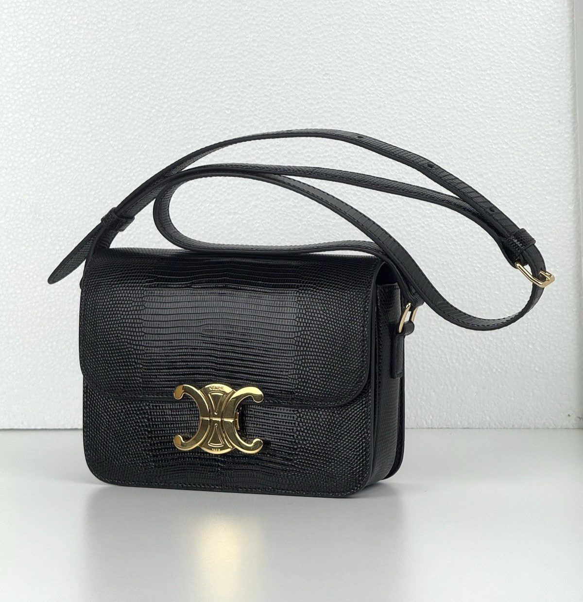 CELINE Teen Triomphe Lizard Black Women's Shoulder Bag