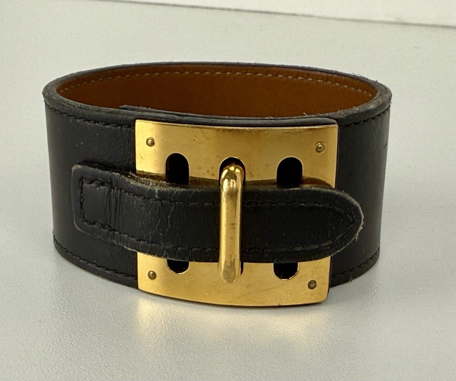 HERMES Intense Leather Bracelet Black Gold Hardware