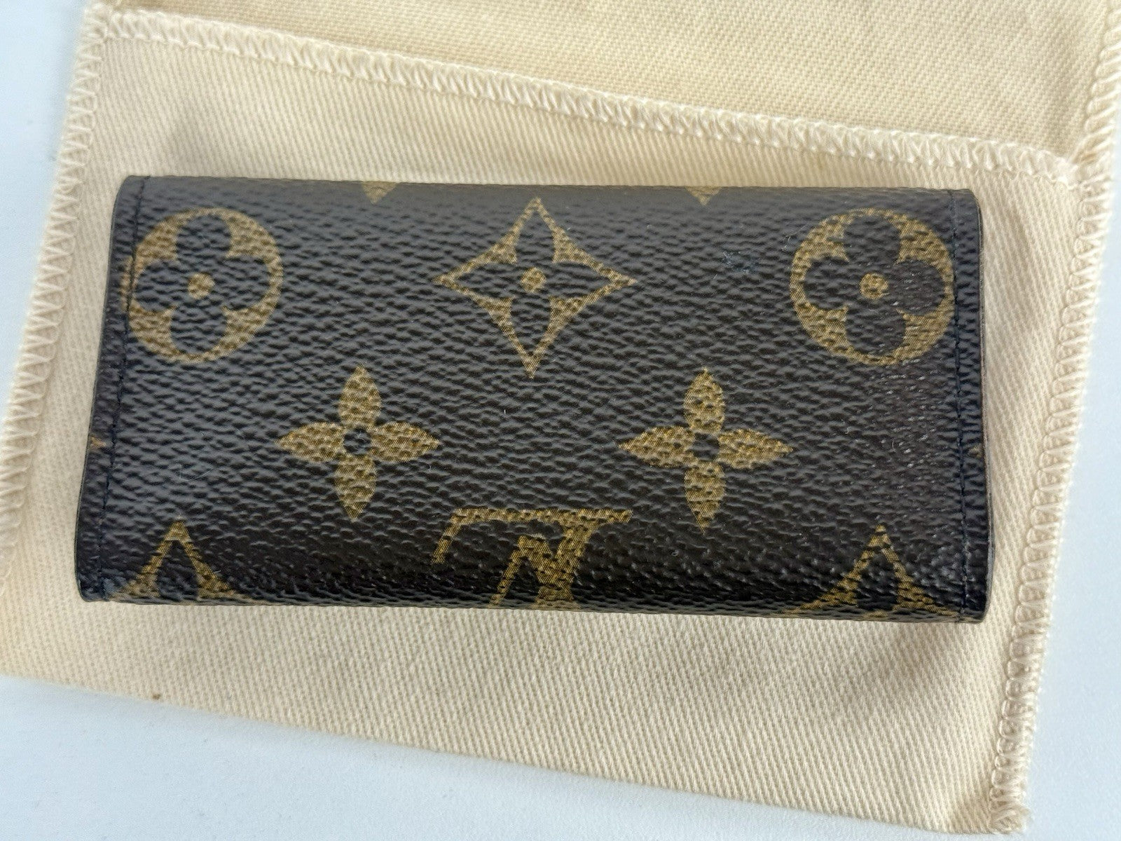 Louis Vuitton Monogram Vintage 4 Key holder
