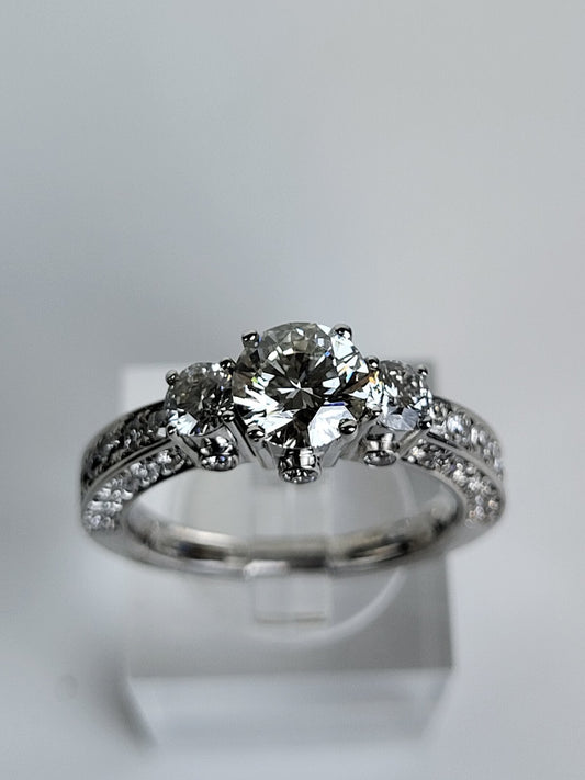 18k White Gold Natural Diamond Ring 1.18ct Main Stone Size7.5