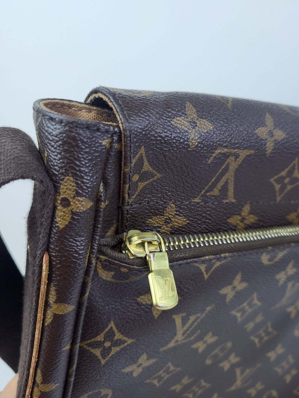 Louis Vuitton Beaubourg Messenger Bag MM Brown Canvas