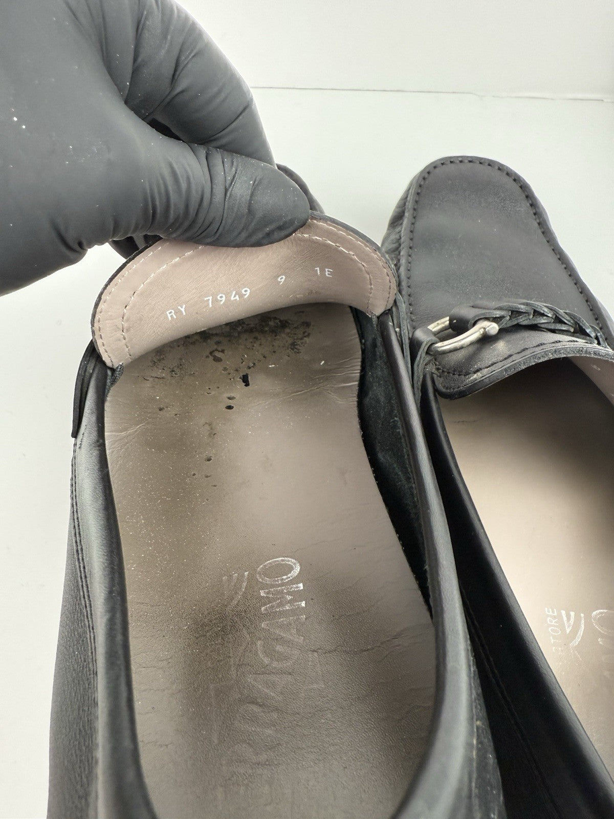 Salvatore Ferragamo Black Leather Drivers For Men Size 9