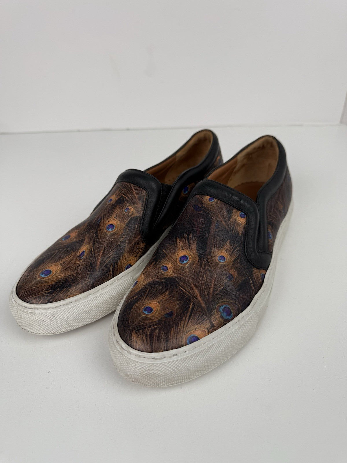 Givenchy Leather Print Sneakers Size 38.5