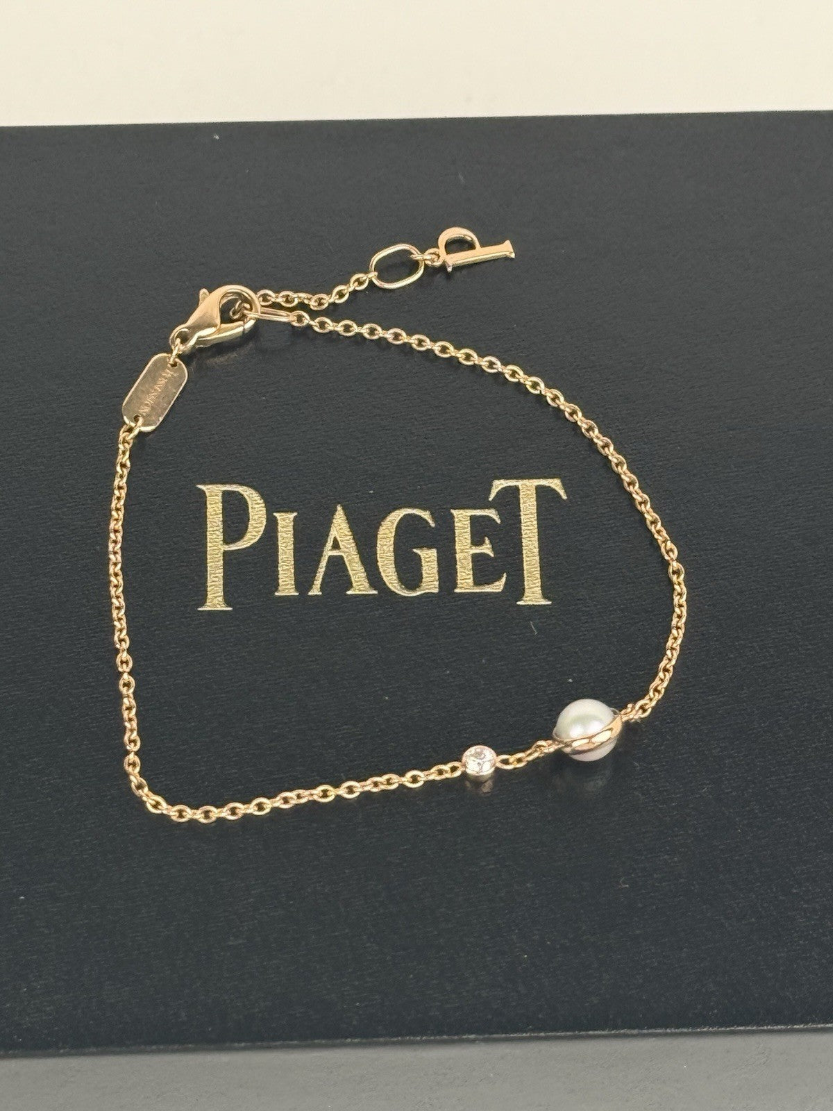 Piaget Possession Mother of Pearl Bead Diamond 18k Rose Gold Bracelet