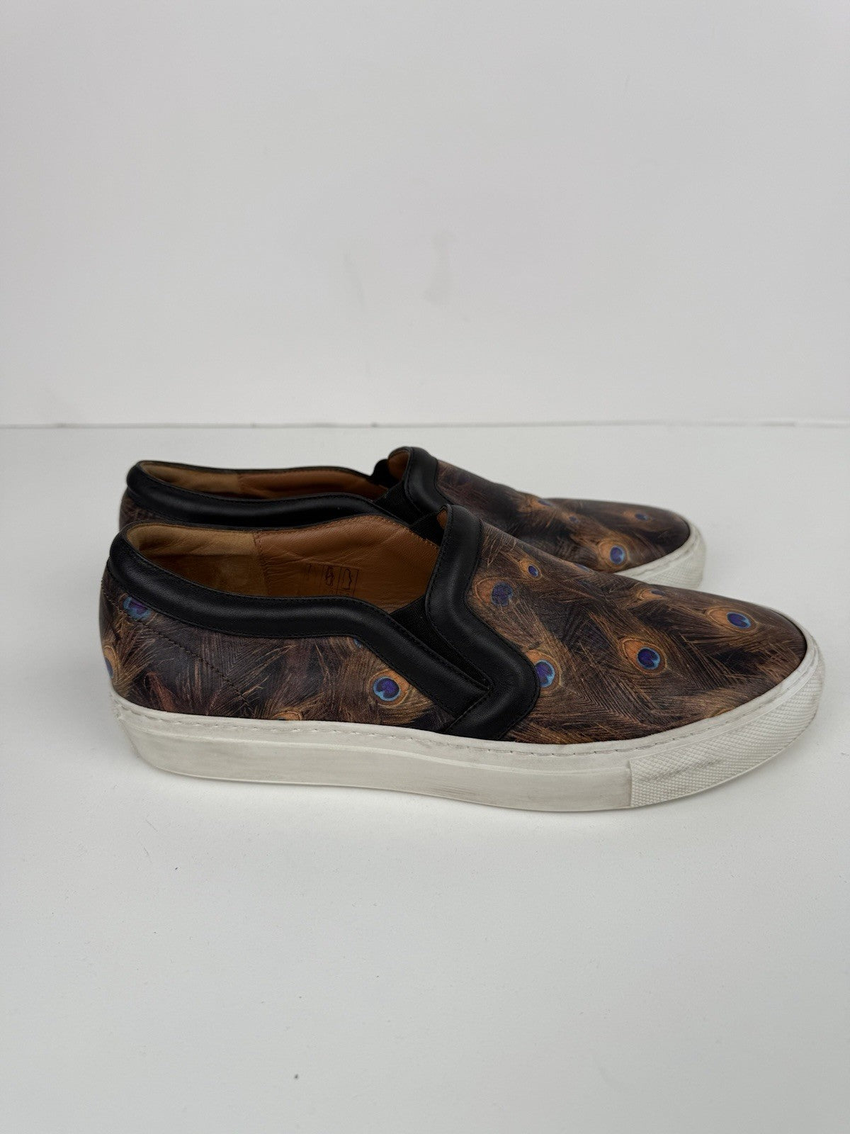 Givenchy Leather Print Sneakers Size 38.5