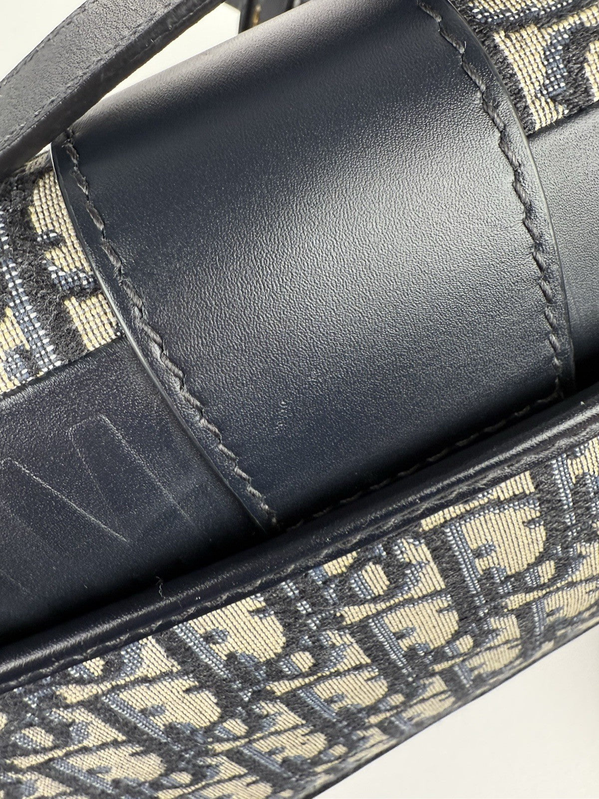 Dior  OBLIQUE 30 Montaigne Blue and Beige Canvas Shoulder bag