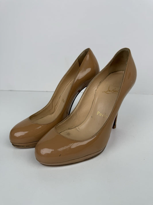 Christian Louboutin Patent Leather Pump Size 5.5 Beige