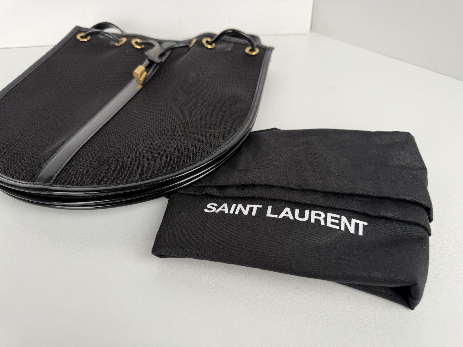 Saint Laurent Mesh Shoulder Bag Patent Black Leather