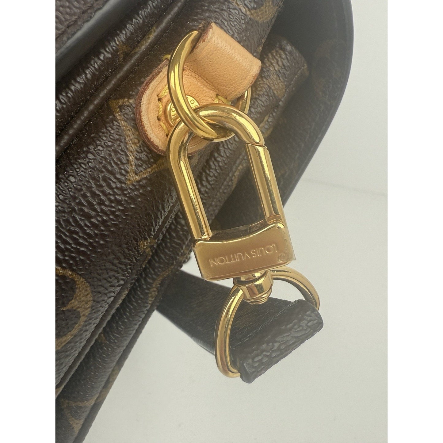 LOUIS VUITTON Pochette Metis Monogram Women's Shoulder Bag 2018 DU4148
