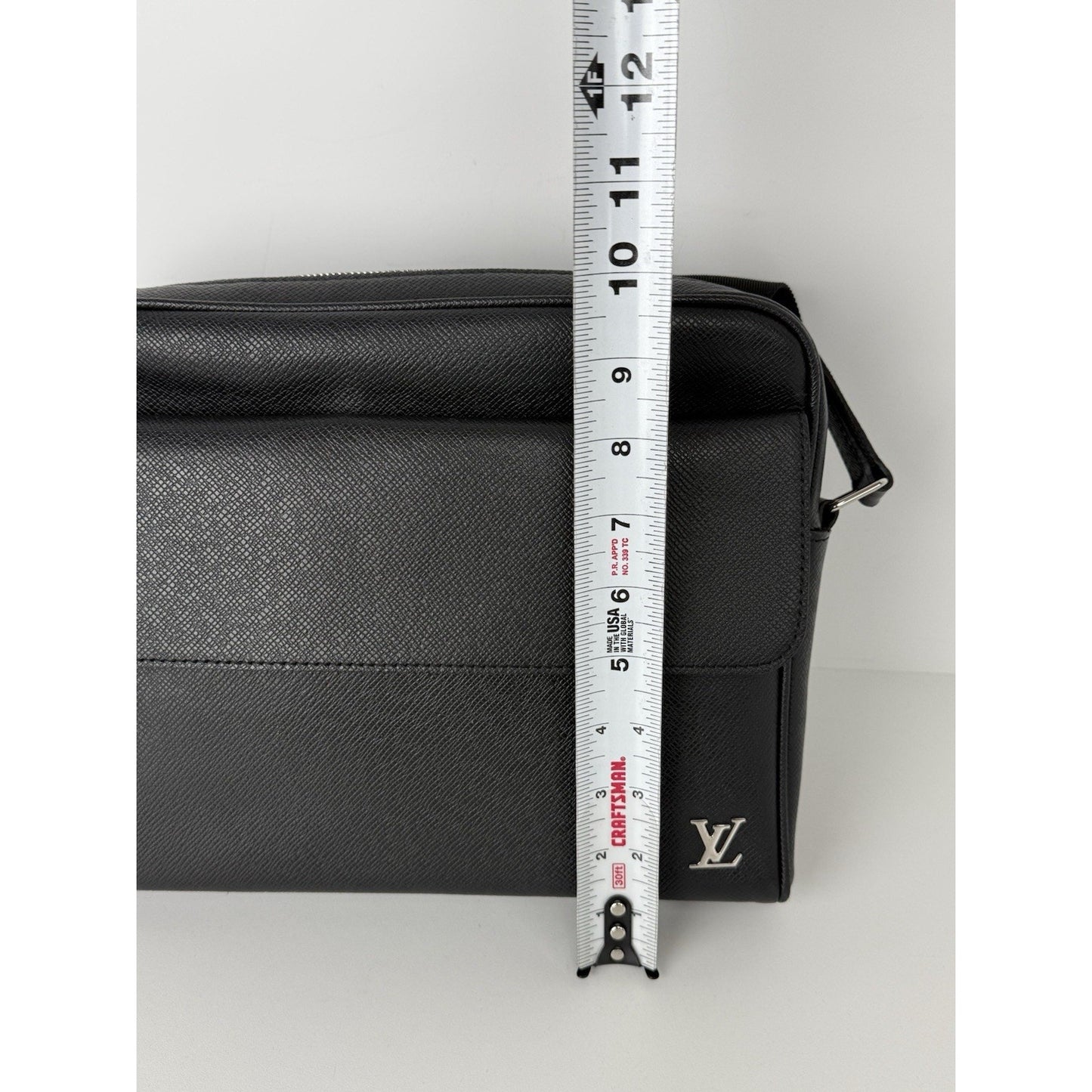 Louis Vuitton Black Leather Taiga Alex Messenger