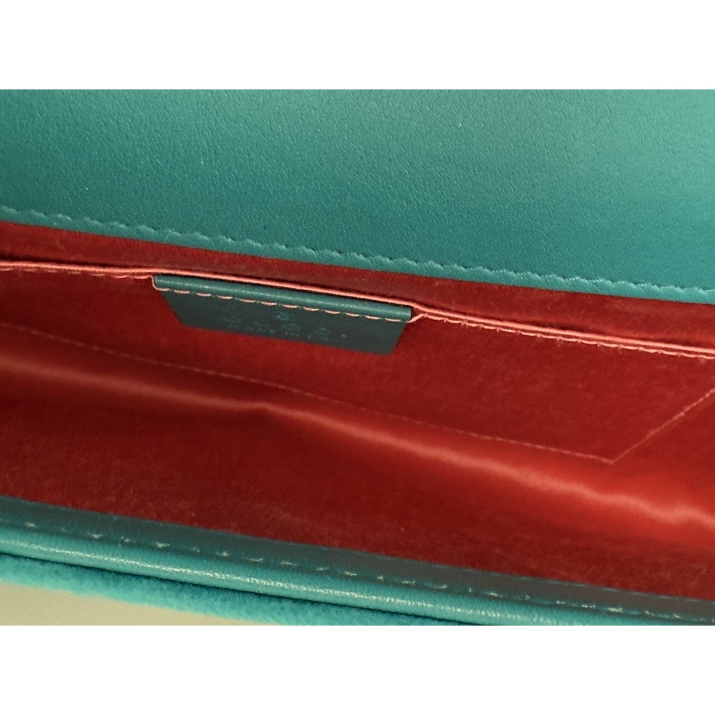 GUCCI Blue Velvet Dionysus Clutch Pavone
