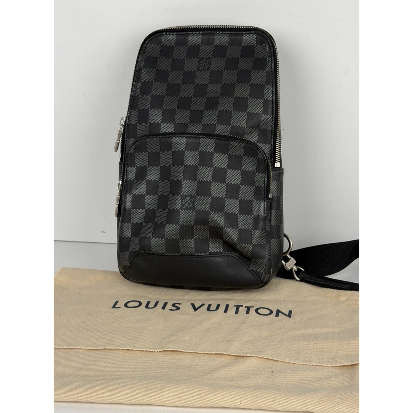 Louis Vuitton Avenue Sling Bag Damier Graphite Leather & Smart Strap NFC D1