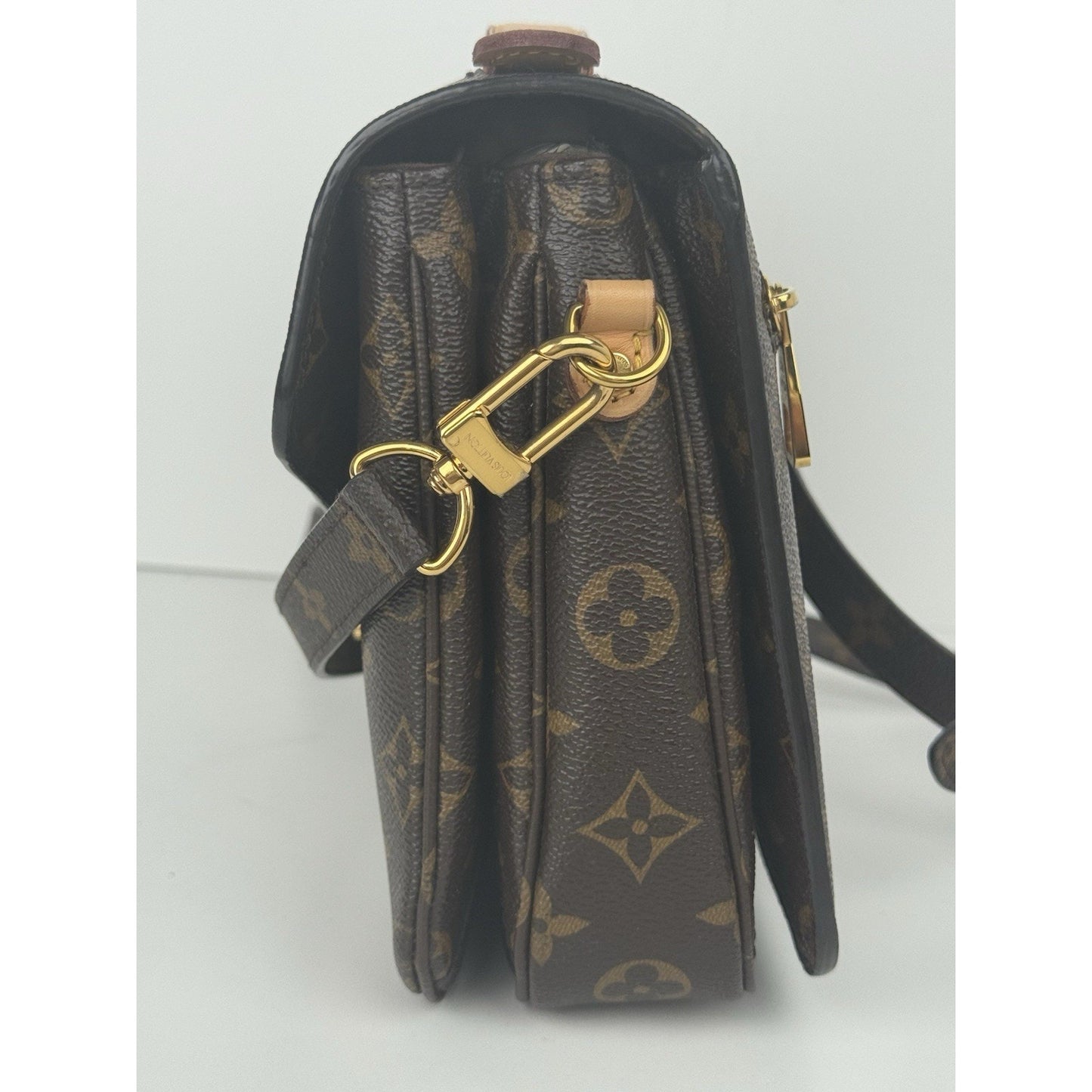 LOUIS VUITTON Pochette Metis Monogram Women's Shoulder Bag 2018 DU4148