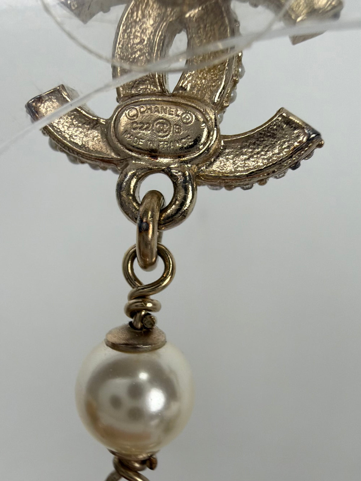 Chanel Faux Pearl & Strass CC Heart Drop Earrings in Gold-Tone Metal 2022 k1