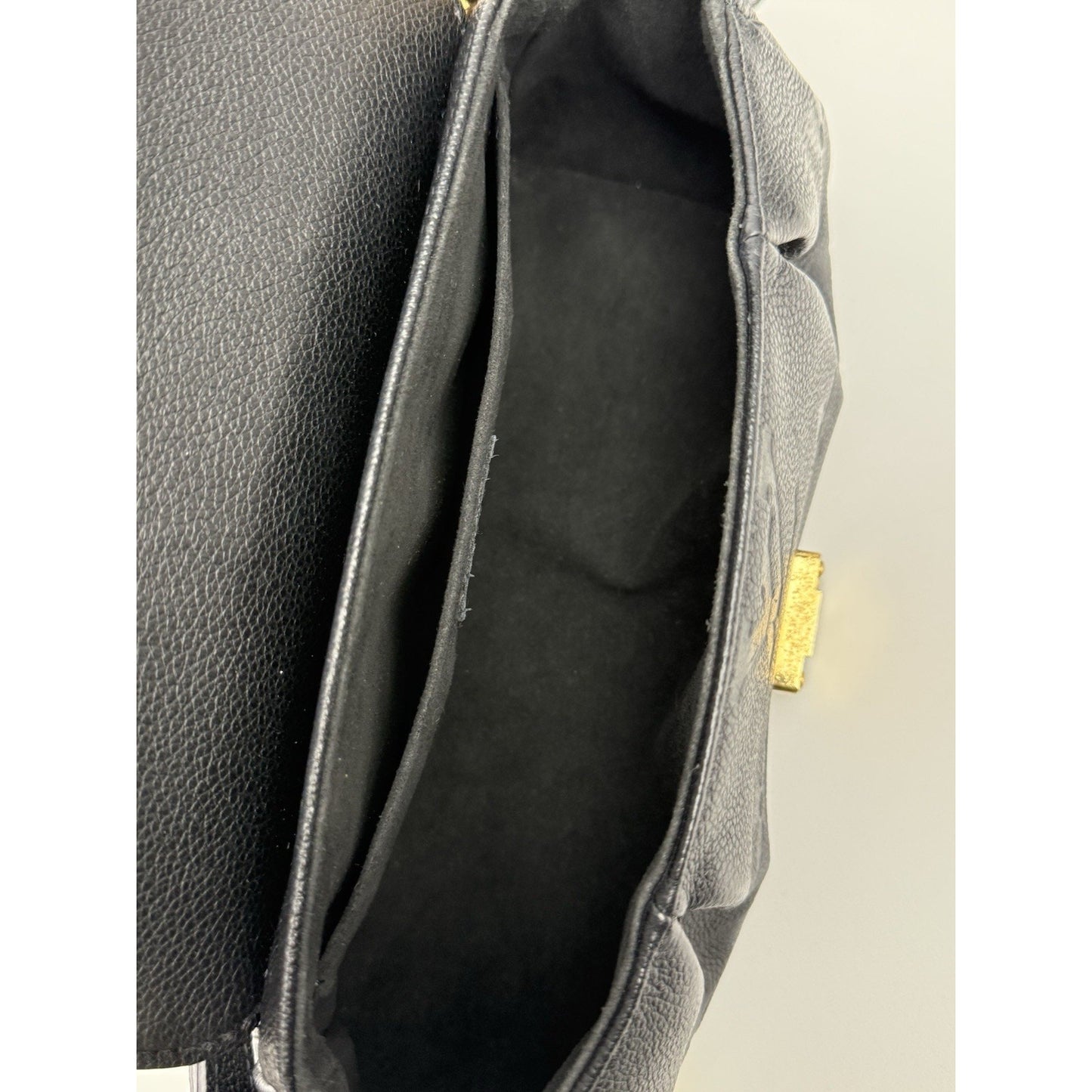 Louis Vuitton Favorite NM Handbag Monogram Empreinte Giant