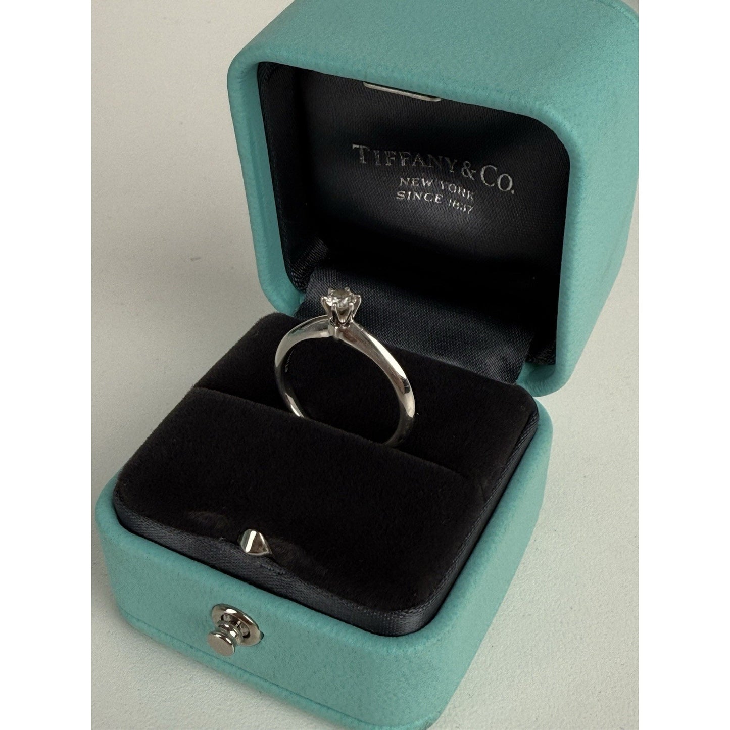 Tiffany & Co Platinum Diamond Engagement Ring 0.15 Carat Brilliant Cut Size 4.75