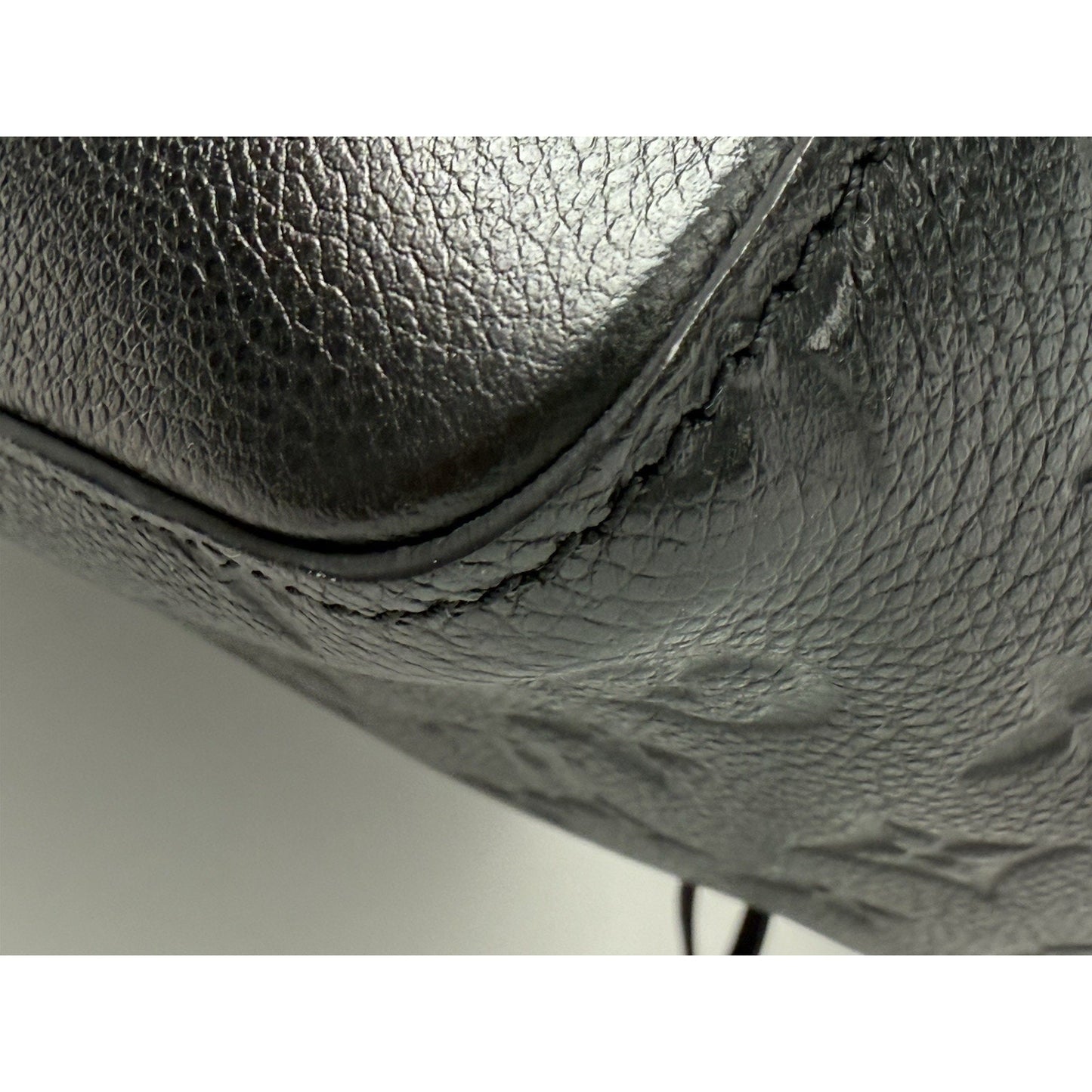 Louis Vuitton Neo Noé MM Empreinte Black Leather Women's Bucket Bag