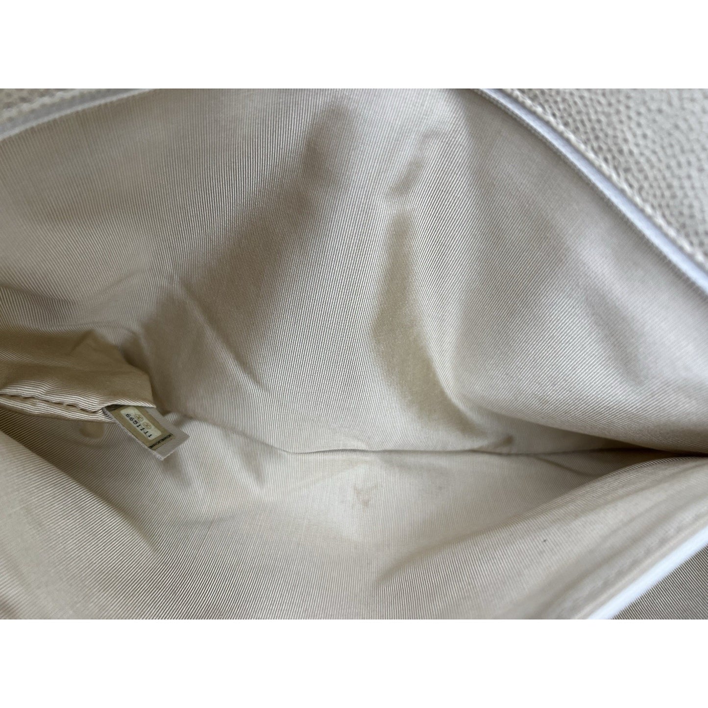 CHANEL Vintage (2000-2002) Caviar Diamond Stitch Oversized Flap Leather Clutch