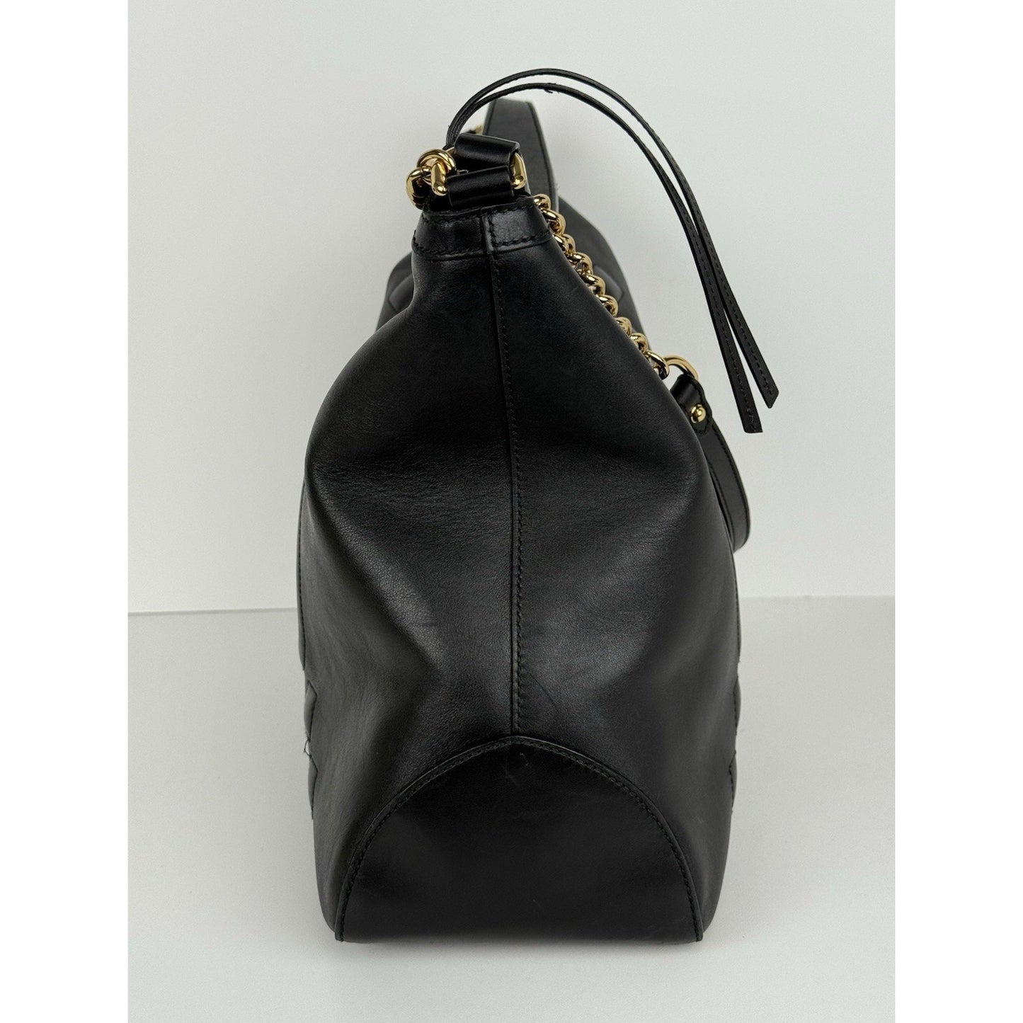 Gucci GG Apollo Black Leather Women’s Shoulder Bag