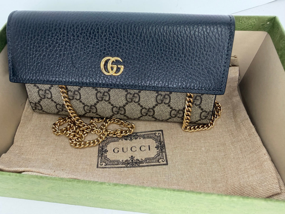 Gucci Bi-Color GG Marmont Continental Wallet t in GG Supreme Canvas YS14