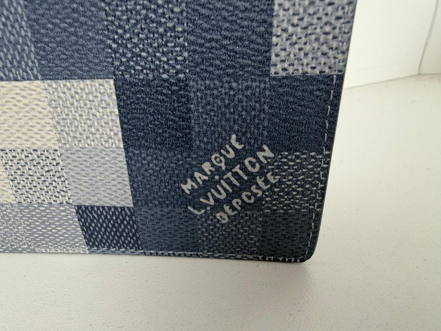 Louis Vuitton Slender Wallet NFC