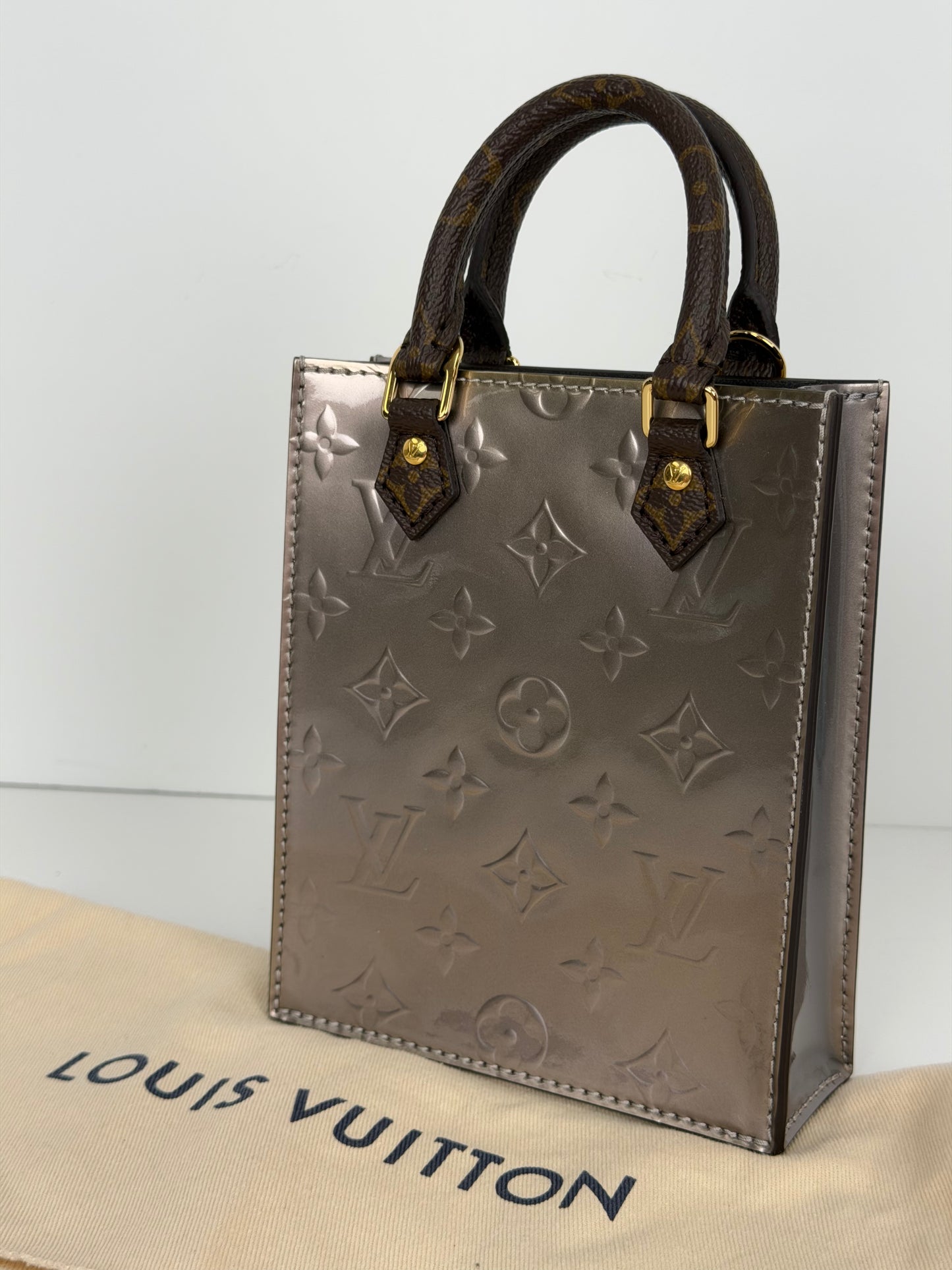 Louis Vuitton Monogram Vernis Petit Sac Plat in a Metallic Finish YC8