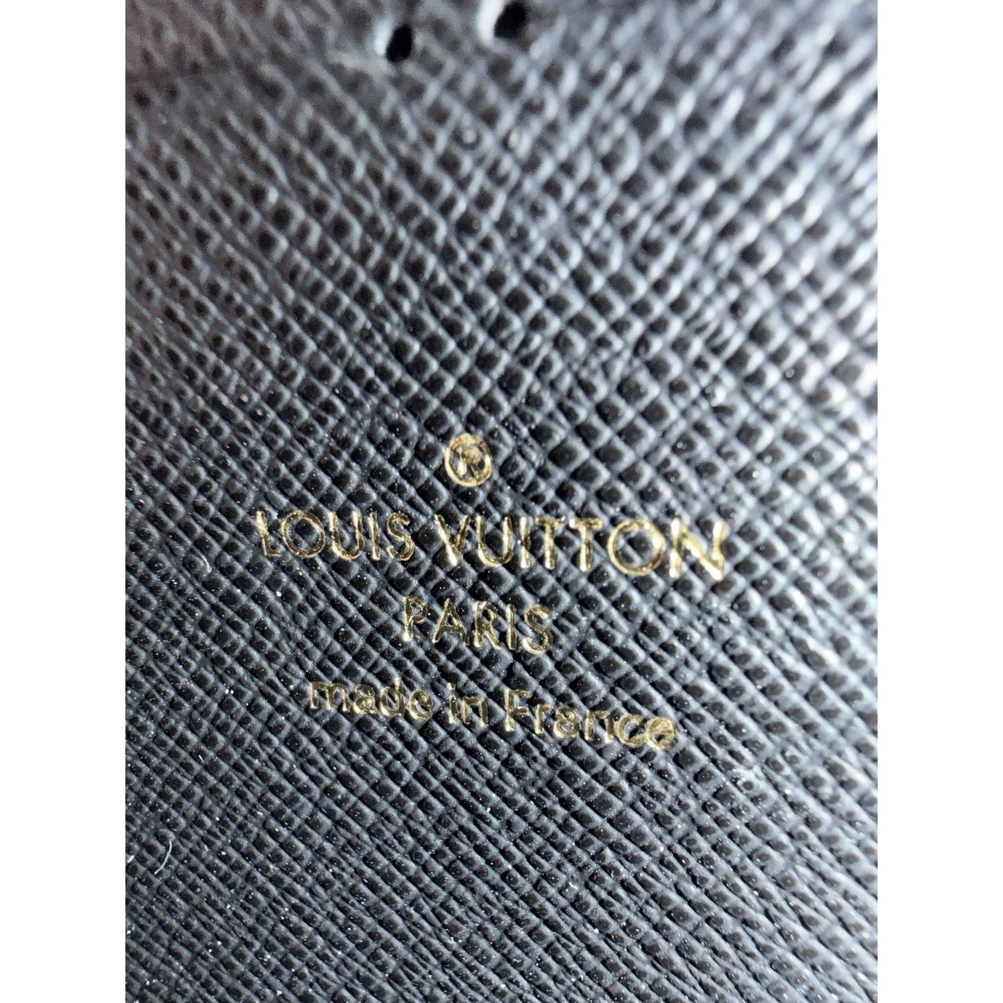 Louis Vuitton Epi Twist Belt Chain Wallet in Black Textured Leather NFC S18