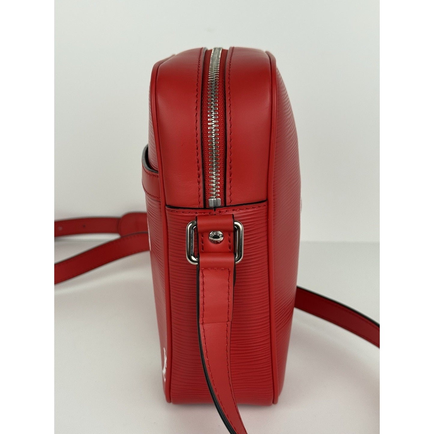 Louis Vuitton Danube PM Shoulder Bag Epi Red Leather