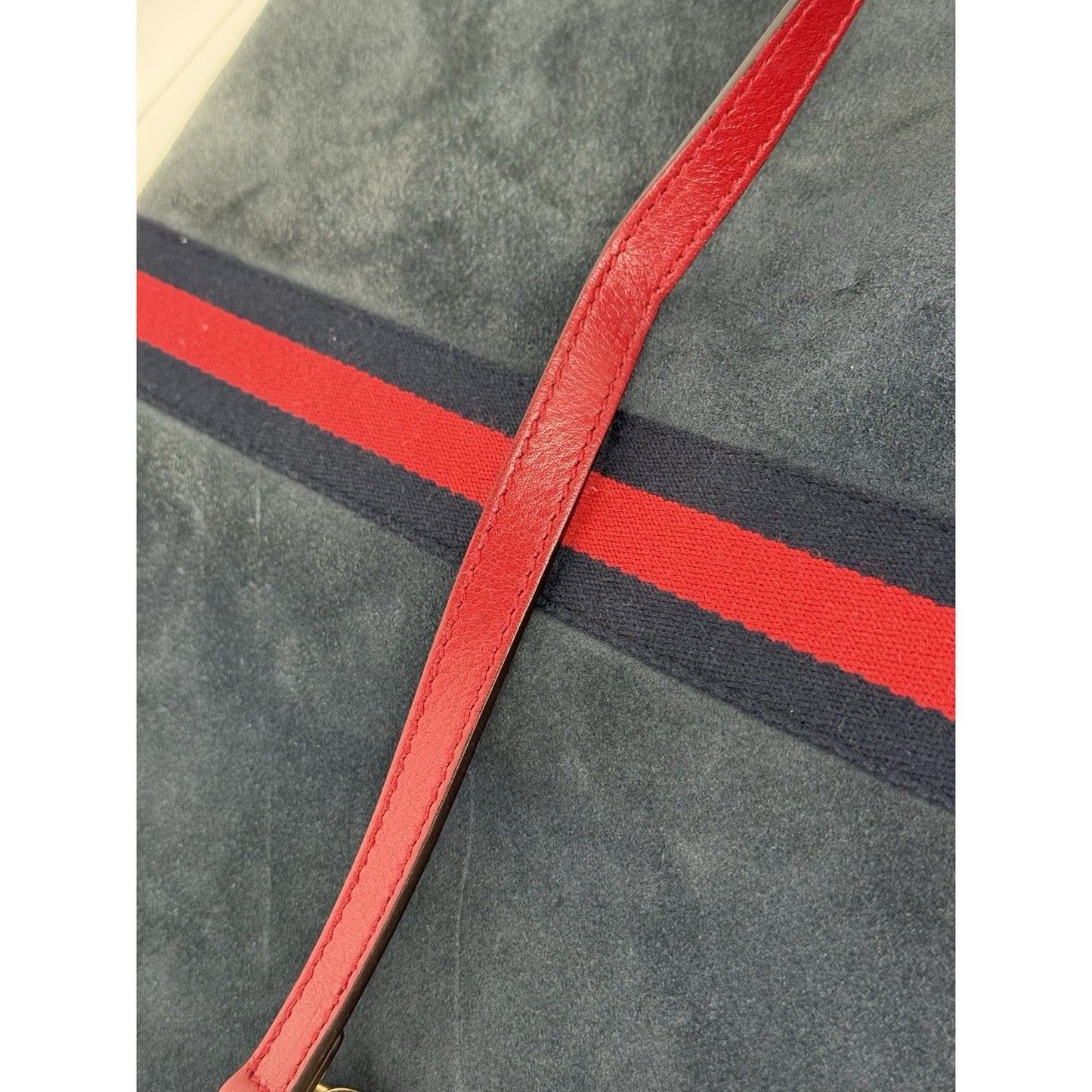 Gucci Sylvie Web Rajah Large