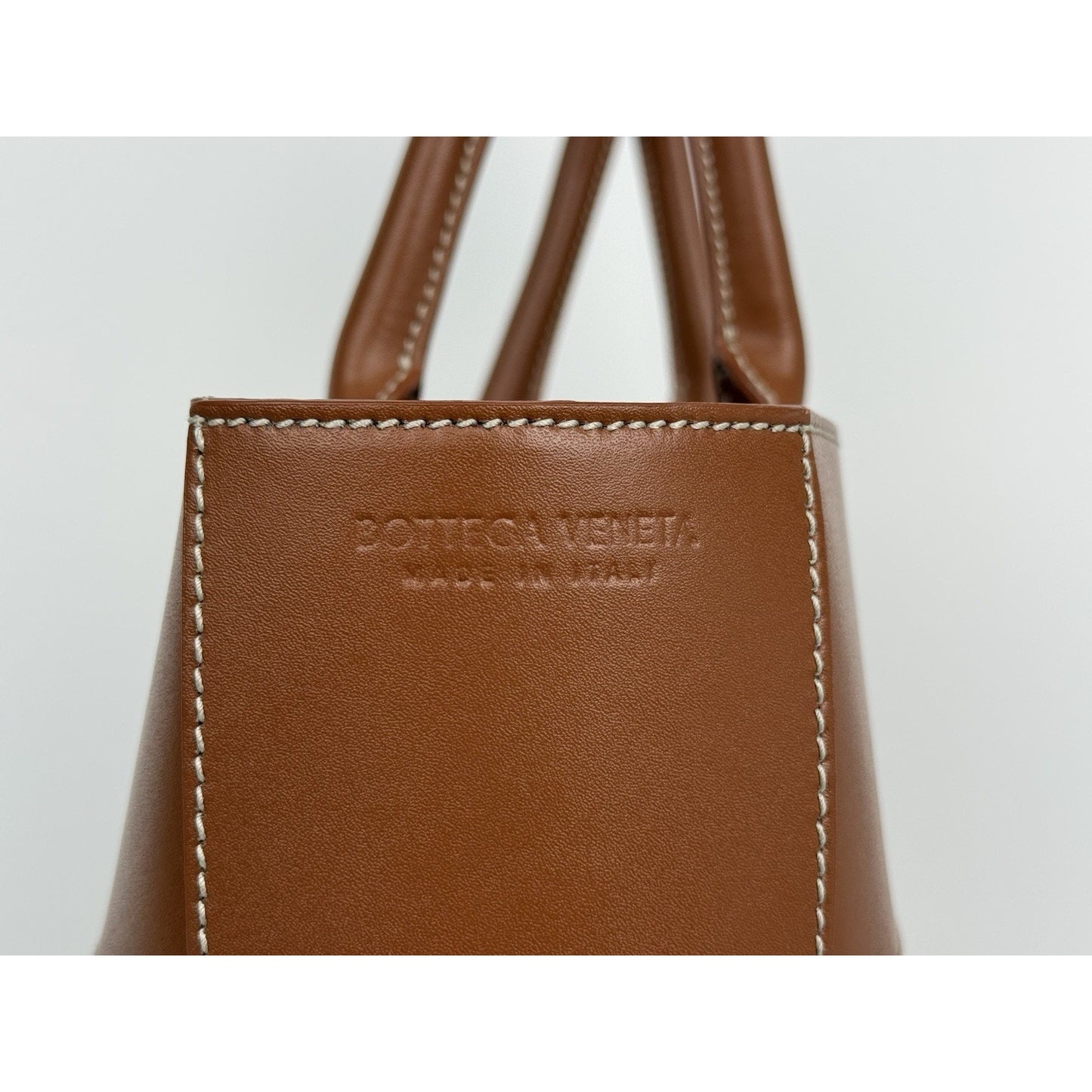 Bottega Veneta Nappa Maxi Intrecciato Men’s Arco Tote in Wood