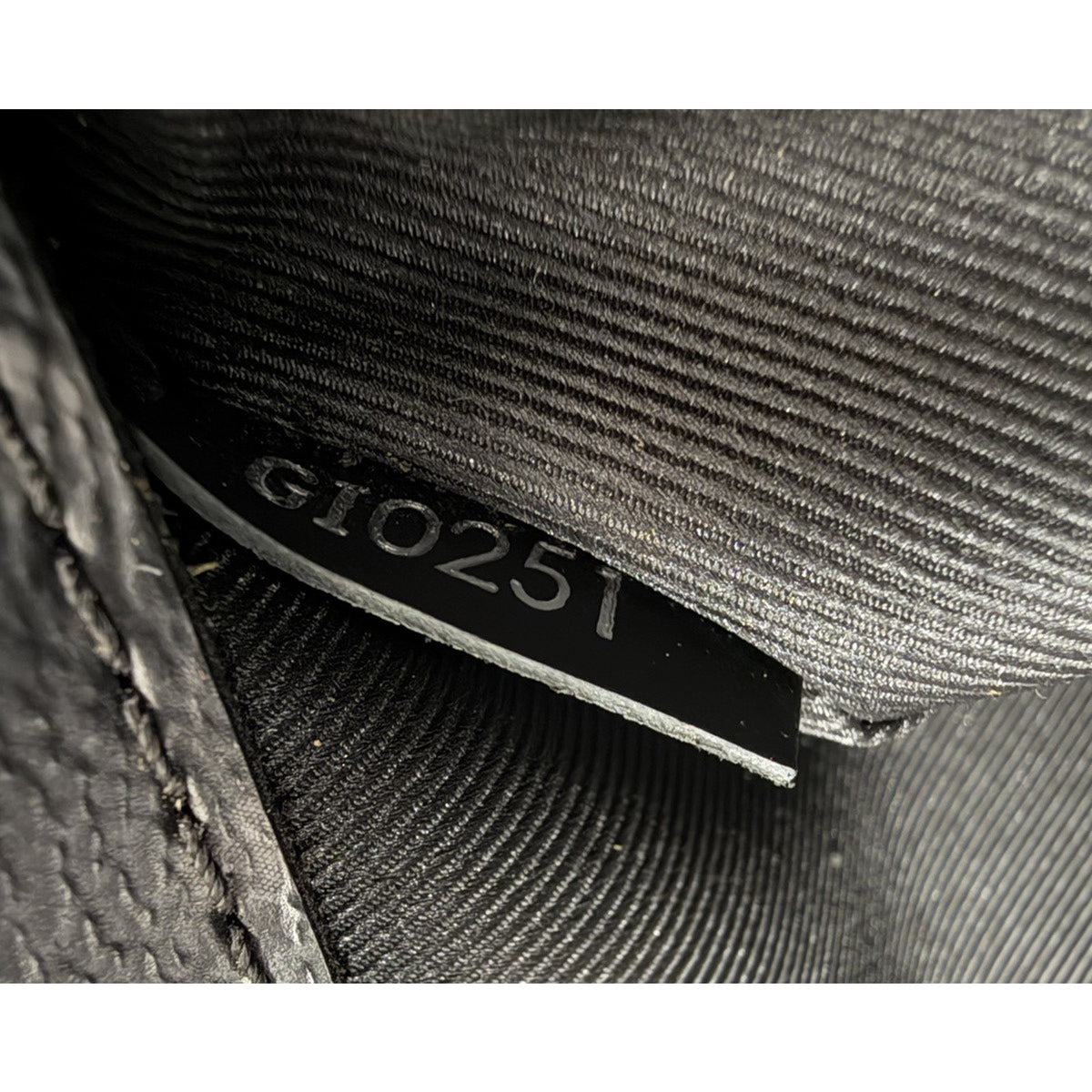 Louis Vuitton District PM Messenger Bag in Monogram Eclipse Canvas 2021 S11