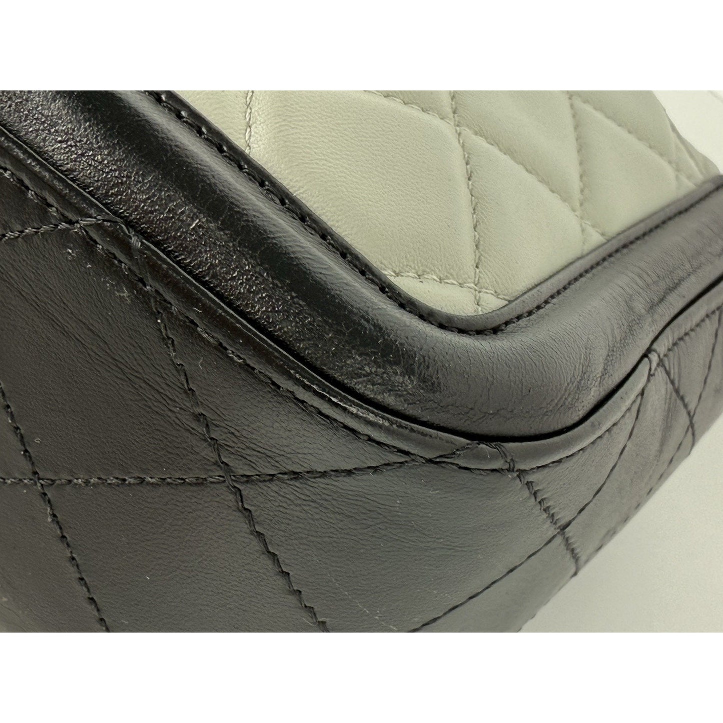CHANEL Elegant CC Medium Lambskin Leather Quilted Flap Shoulder Bag