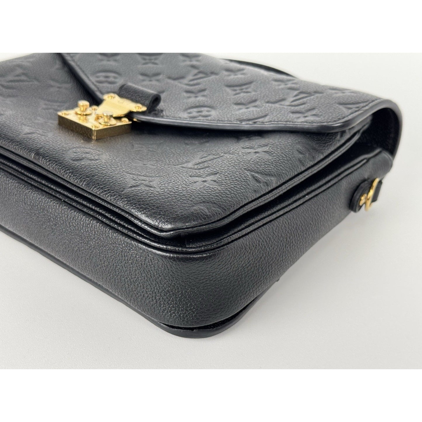 Louis Vuitton Empreinte Pochette Métis in Black C-2