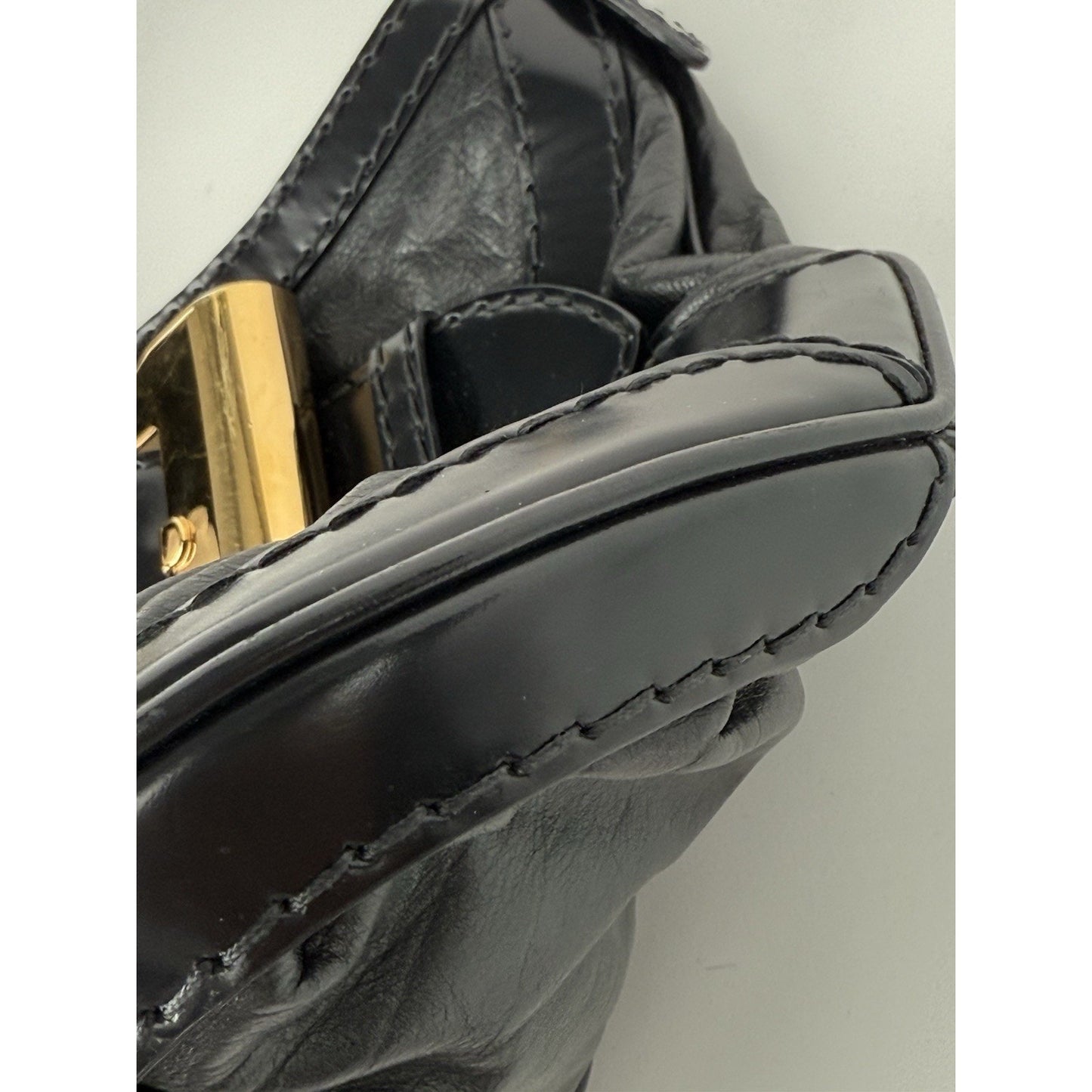 Gucci Queen Metal Bow Black Leather Hobo/Shoulder Bag