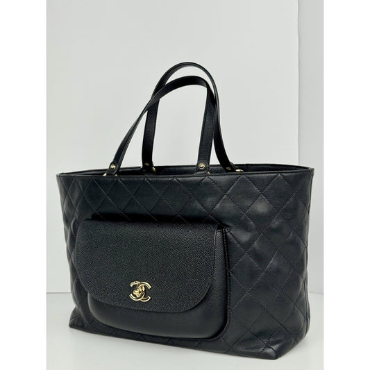 Chanel CC diamond-quilted tote bag in black calfskin & caviar leather