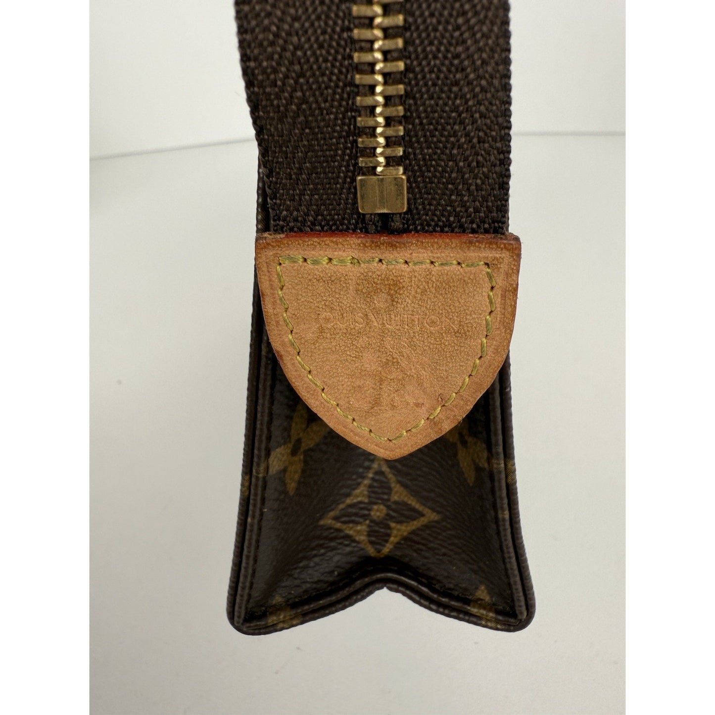 Louis Vuitton Toiletry Pouch 19 Brown Canvas Monogram Coated