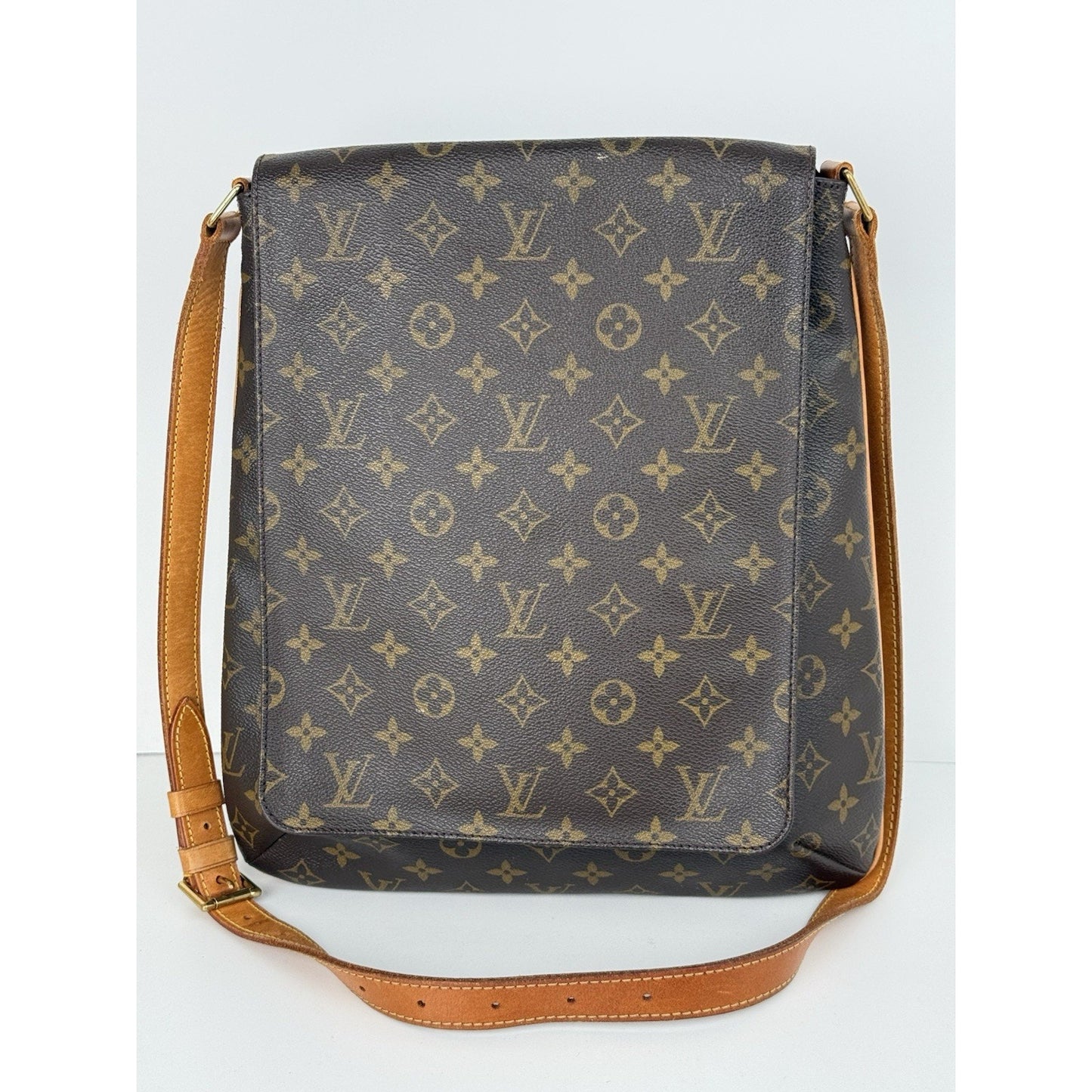 LOUIS VUITTON Monogram Musette