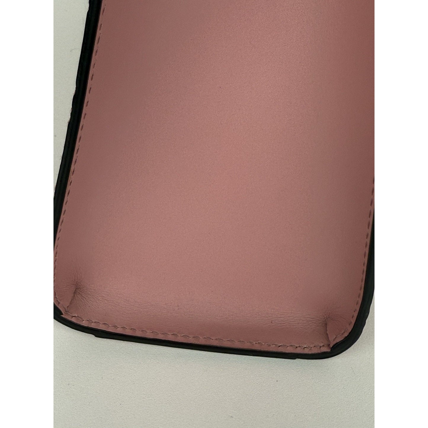 Gucci GG Signature Padlock Small Pink Leather Women’s Shoulder Bag