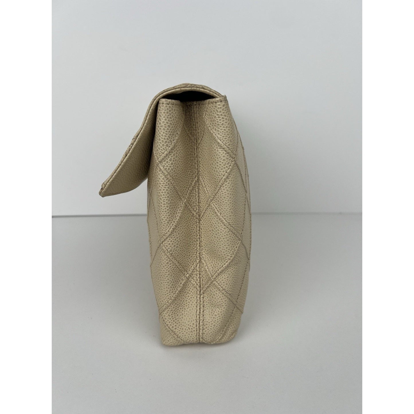 CHANEL Vintage (2000-2002) Caviar Diamond Stitch Oversized Flap Leather Clutch