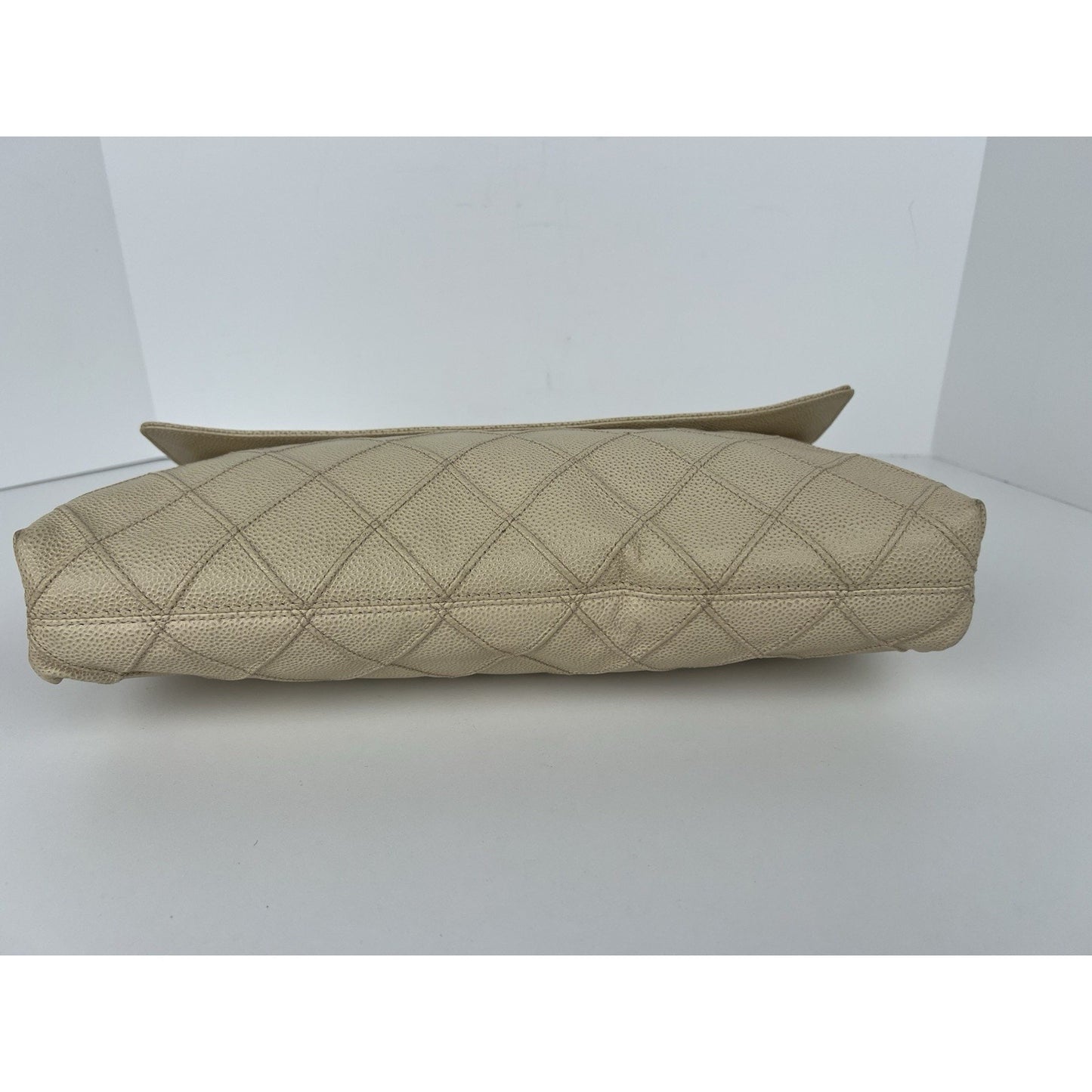 CHANEL Vintage (2000-2002) Caviar Diamond Stitch Oversized Flap Leather Clutch