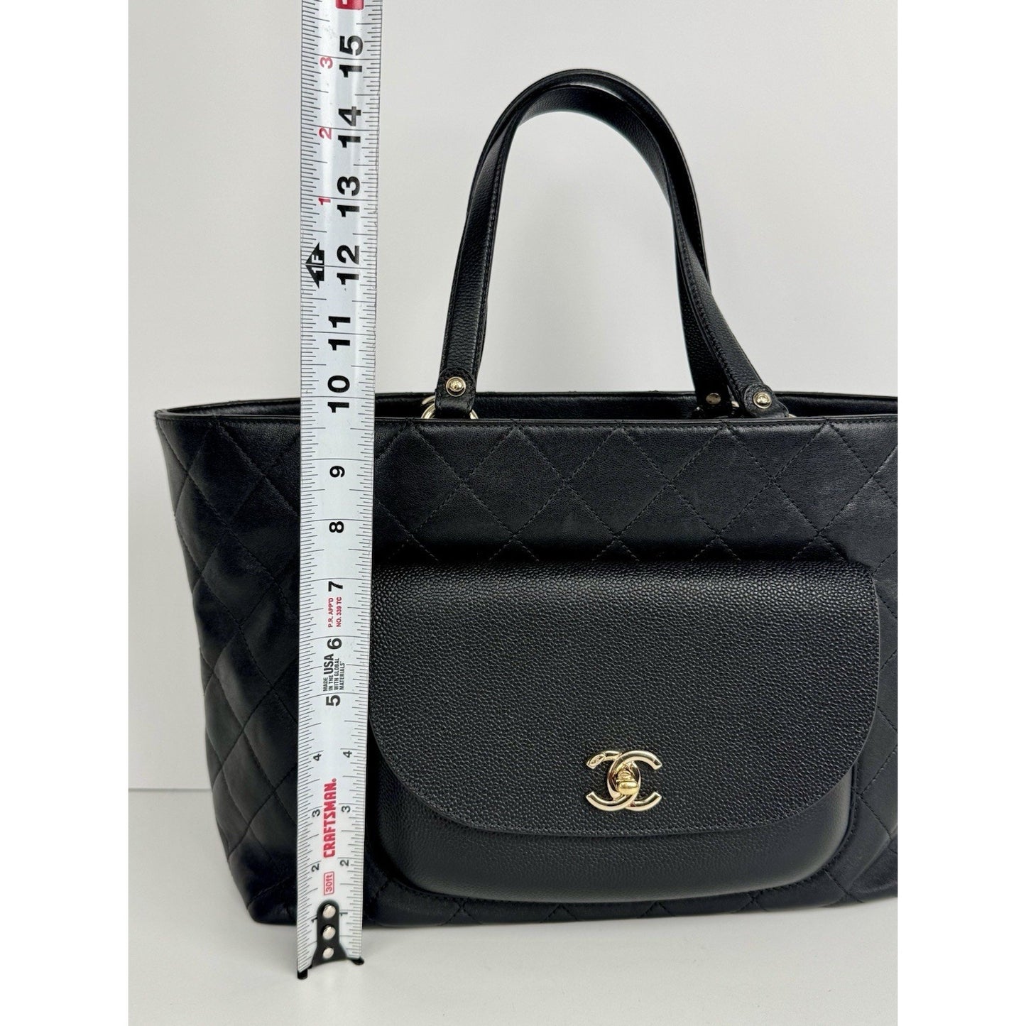 Chanel CC diamond-quilted tote bag in black calfskin & caviar leather
