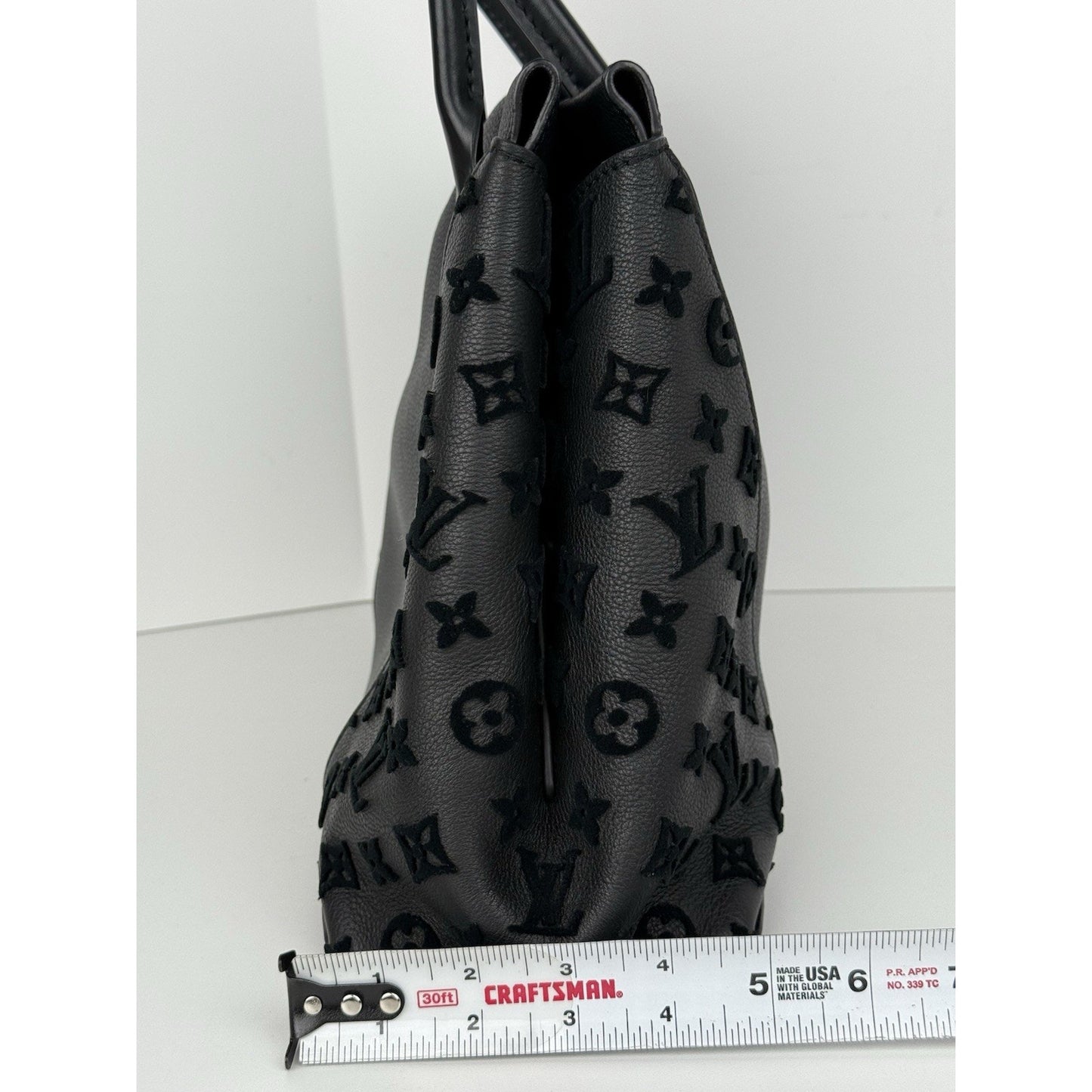 Louis Vuitton W Tote Veau Cachemire Calfskin PM