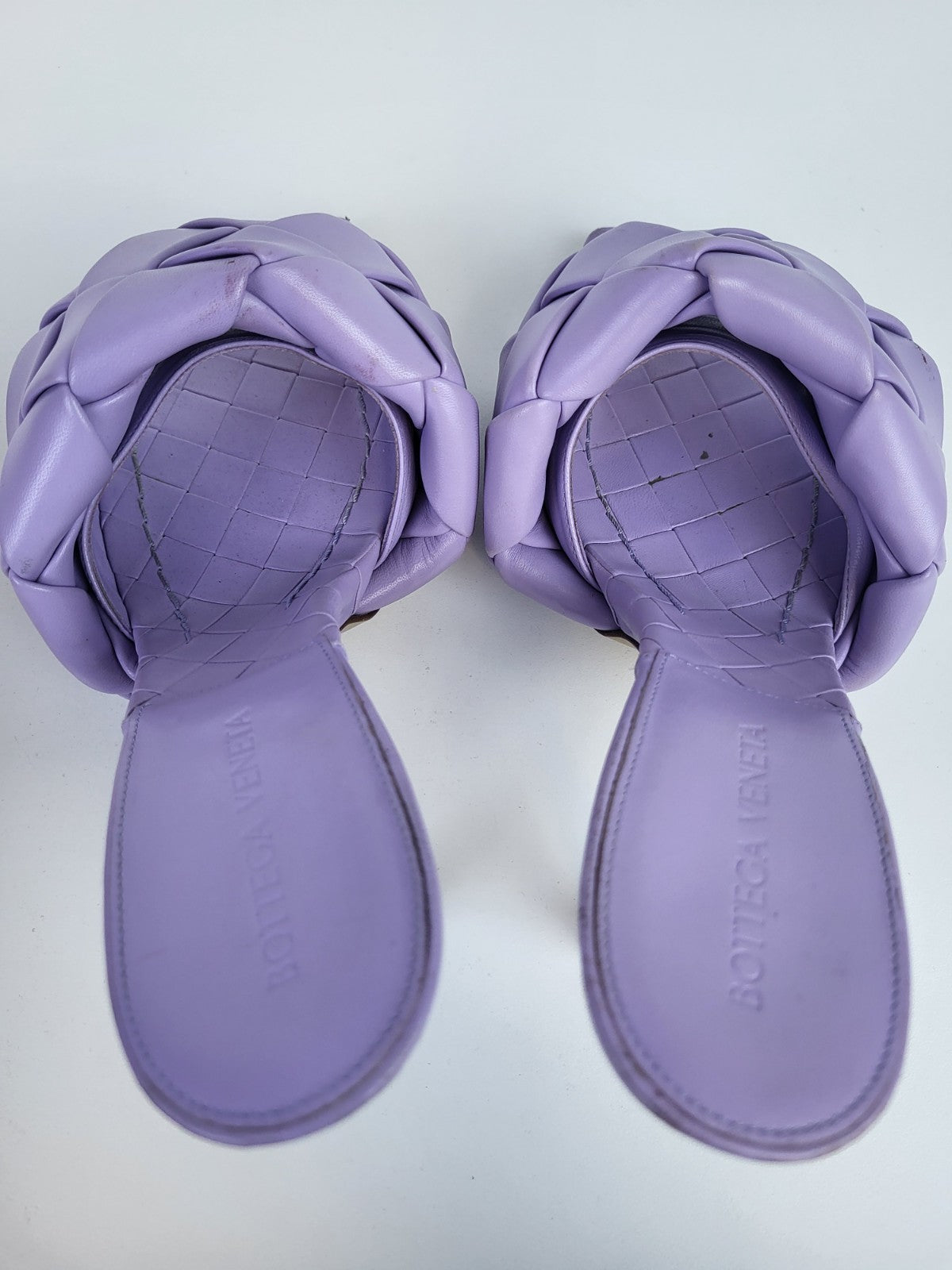 Bottega VenetaIntrecciato Weave Leather SlidesLilac Size 38