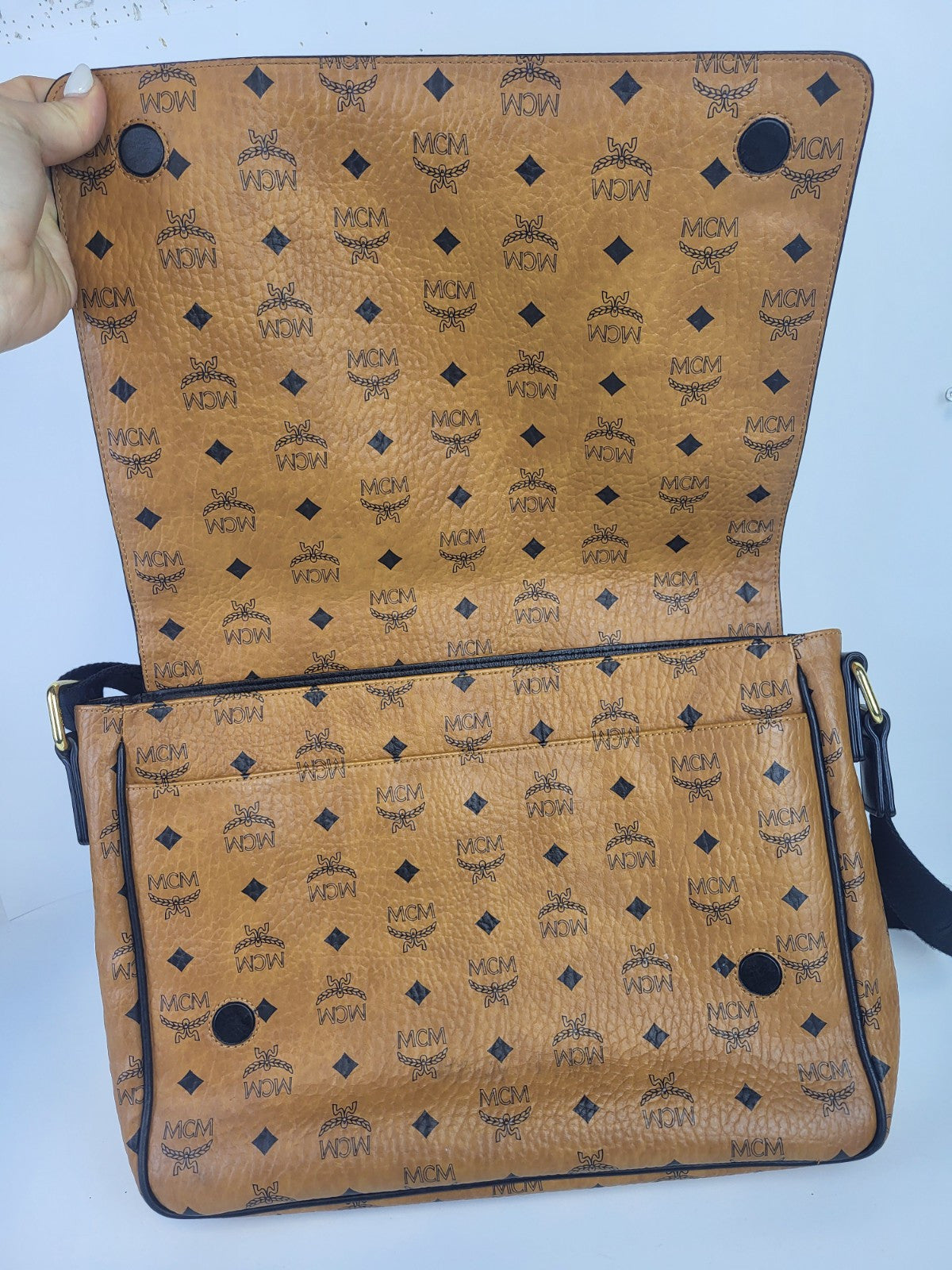 MCM Visetos Klassik Brown Leather Messenger Bag Medium