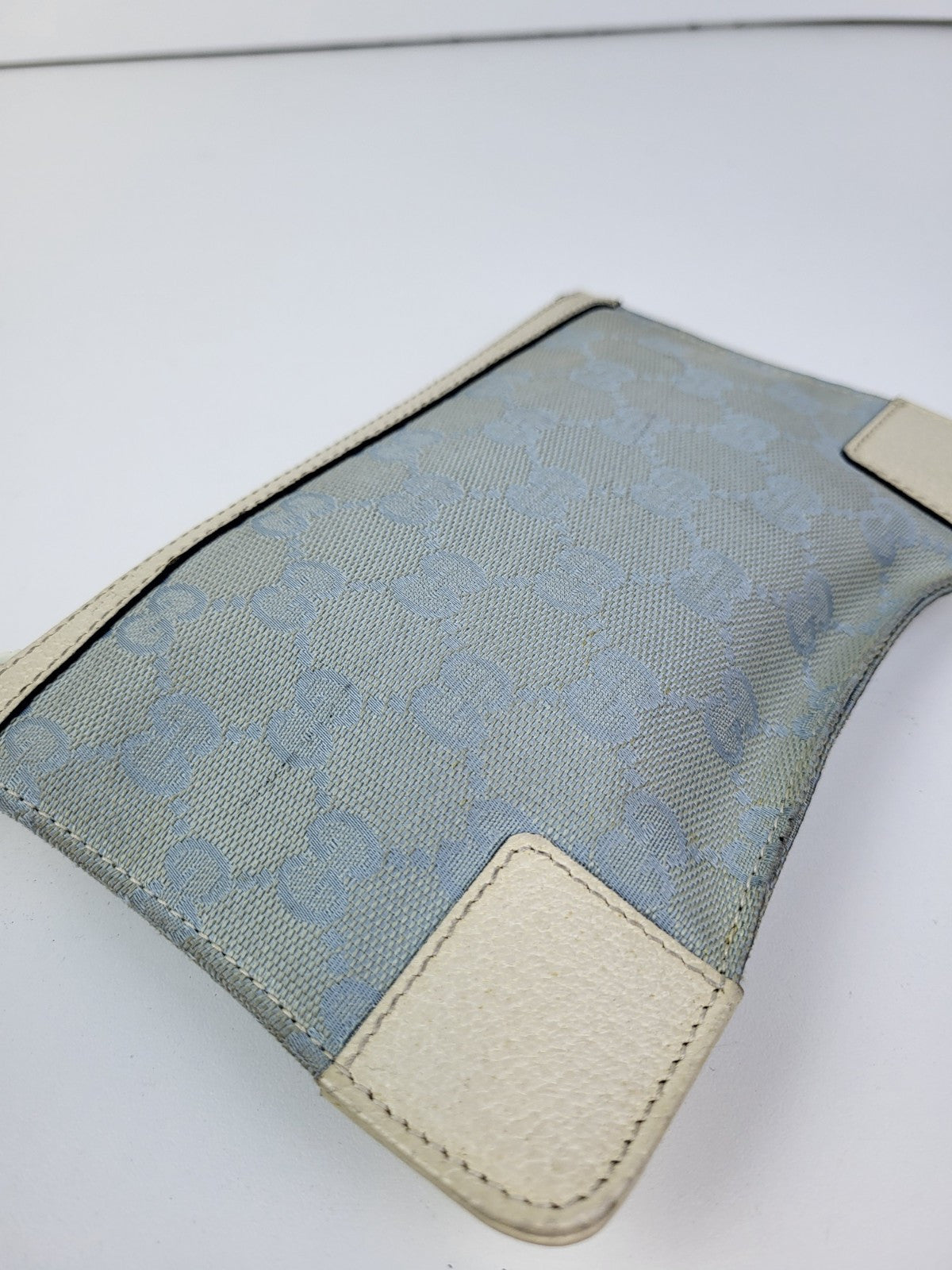 Gucci Ophidia Baby Blue White Leather Small Zip Top Pouch
