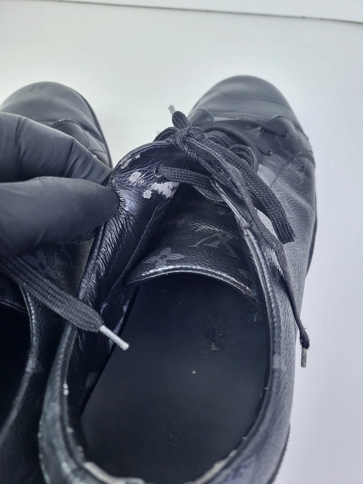 Louis Vuitton LV Monogram Leather Sneakers Size 8