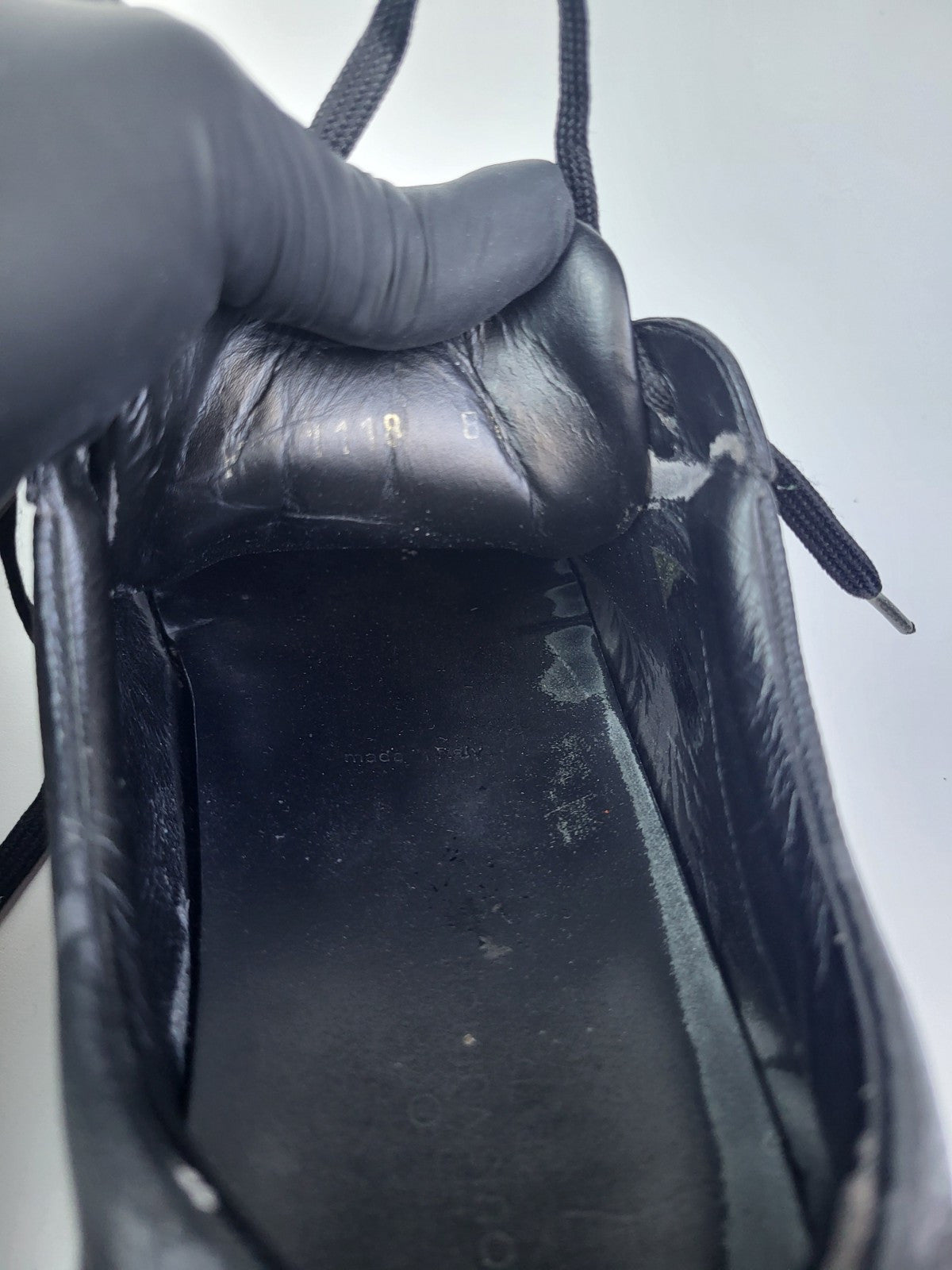 Louis Vuitton LV Monogram Leather Sneakers Size 8