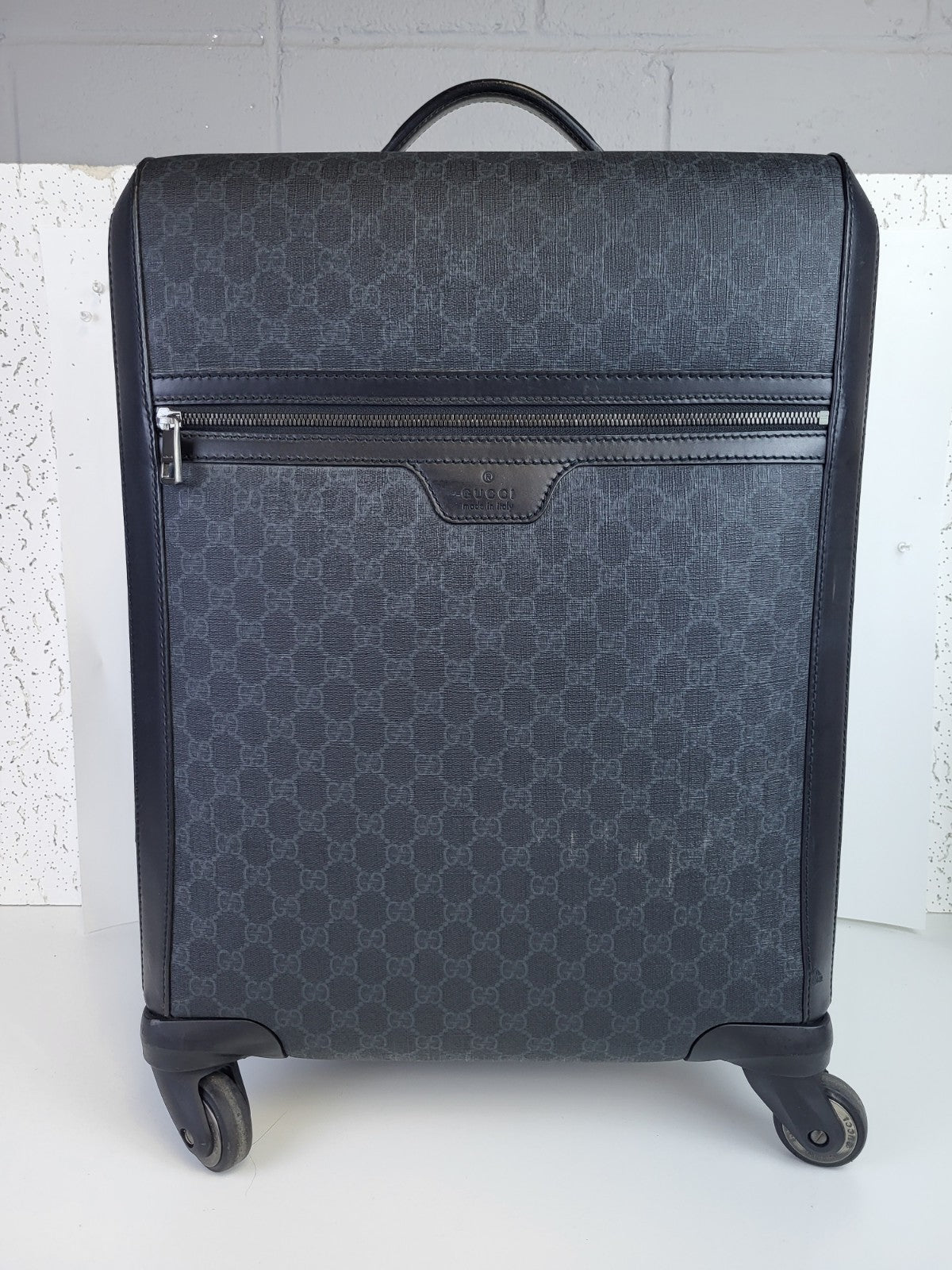 Gucci Suitcase Supreme Monogram Four Wheel Carry On Black Grey