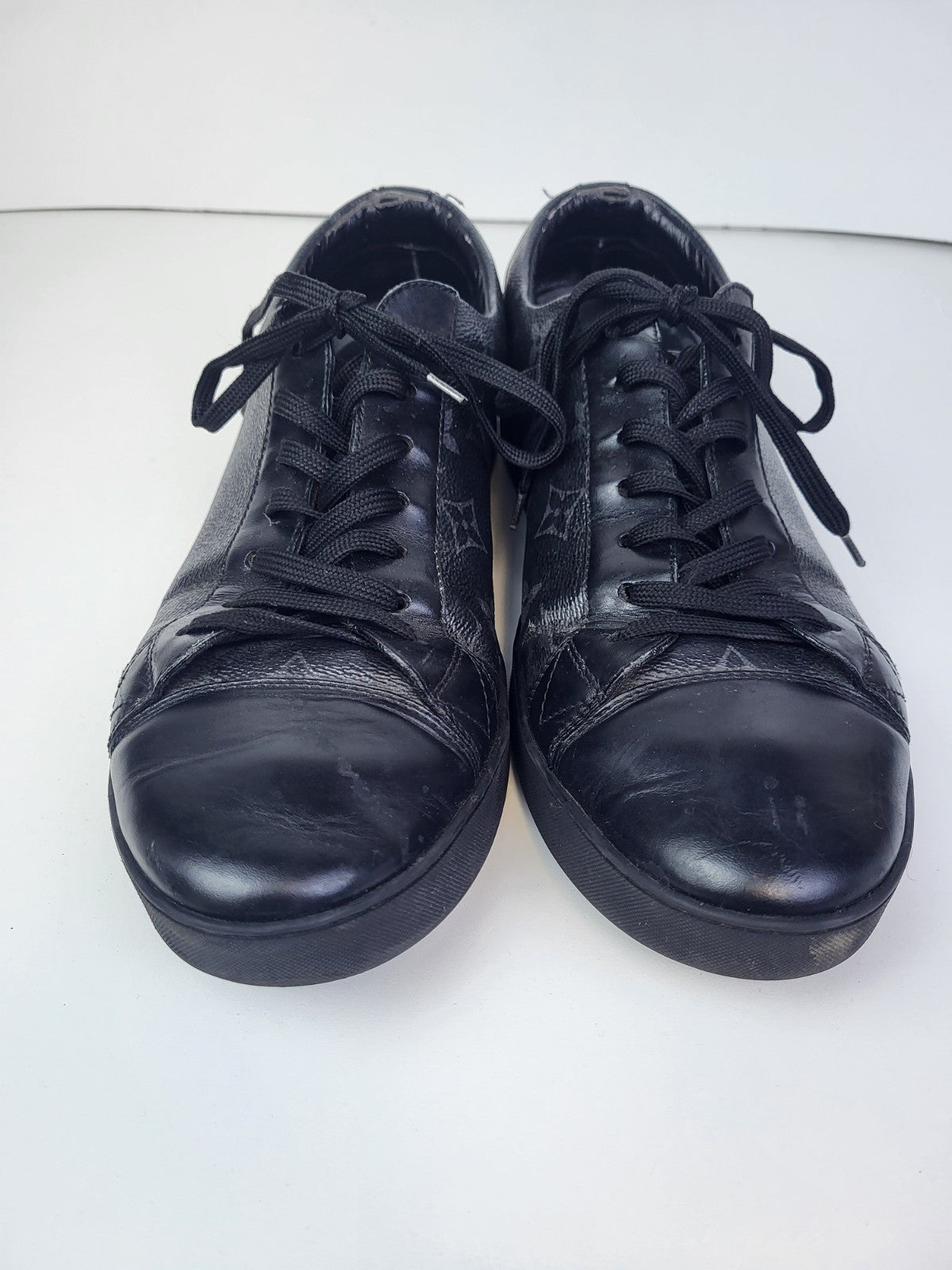 Louis Vuitton LV Monogram Leather Sneakers Size 8
