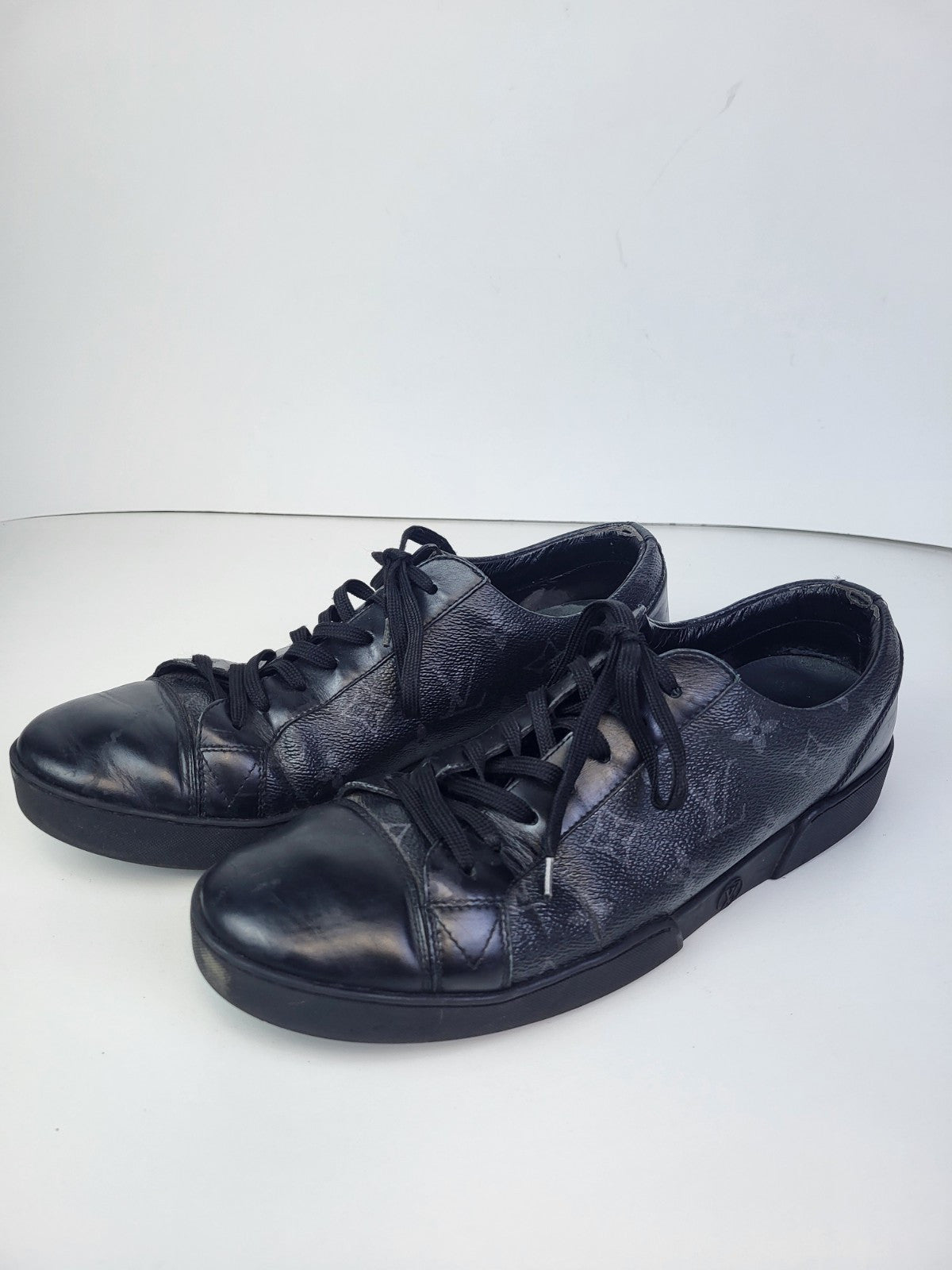 Louis Vuitton LV Monogram Leather Sneakers Size 8
